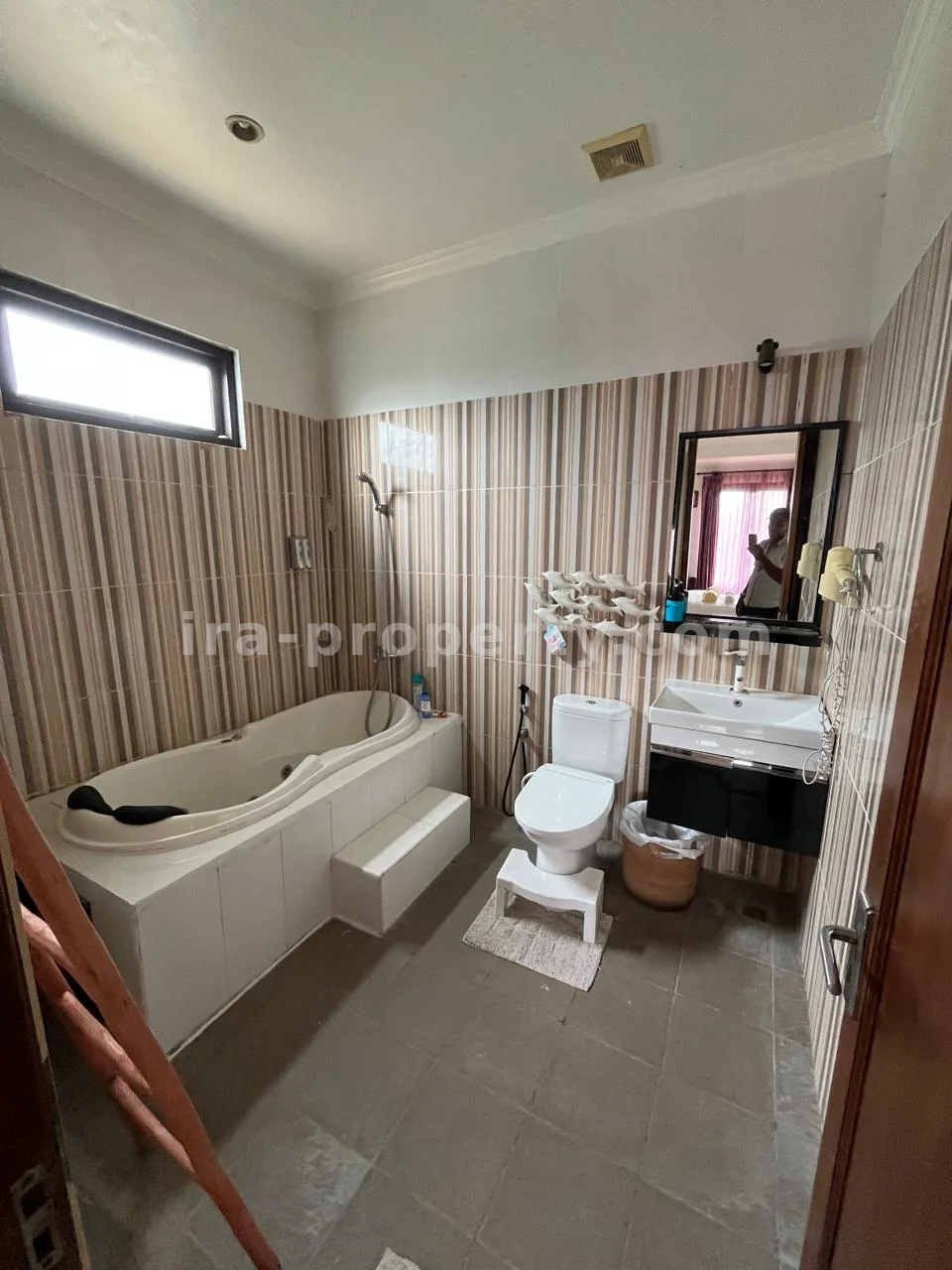 Villa Dijual di Pusat Senggigi, Lombok Barat - 436 - 3