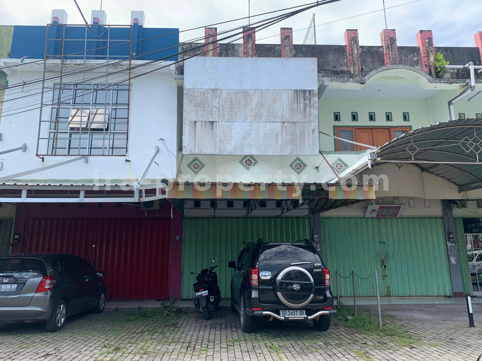 Ruko Komersial Dijual di Adisucipto, Mataram - 177-2 - 1