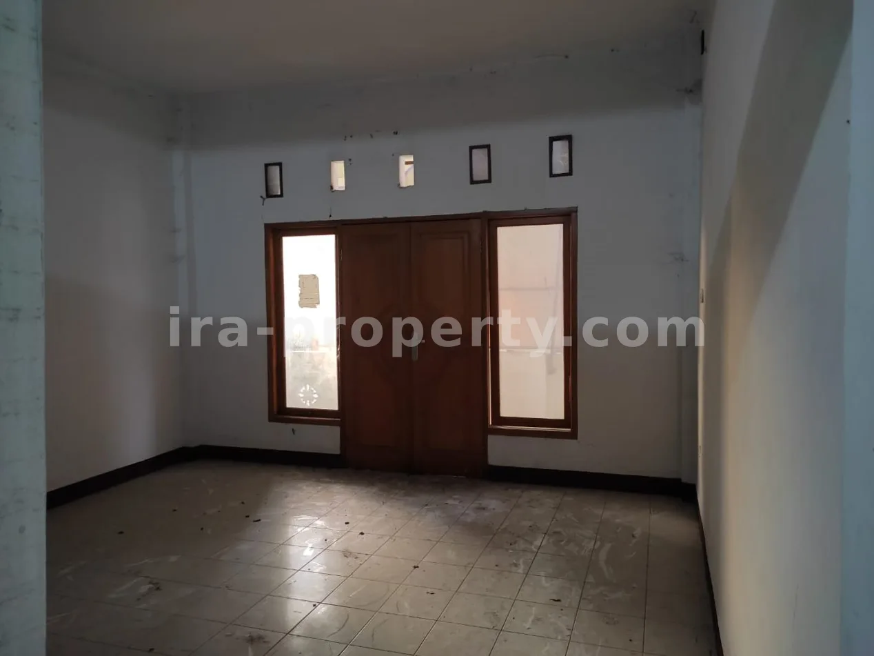 Ruko Komersial Dijual di Adisucipto, Mataram - 177-2 - 2