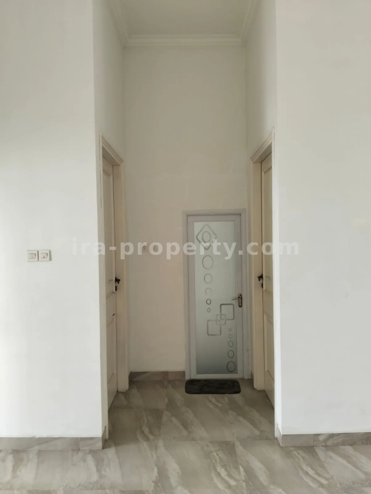 House for Sale in Griya Elen Residential Complex, Mataram - 646 - 2