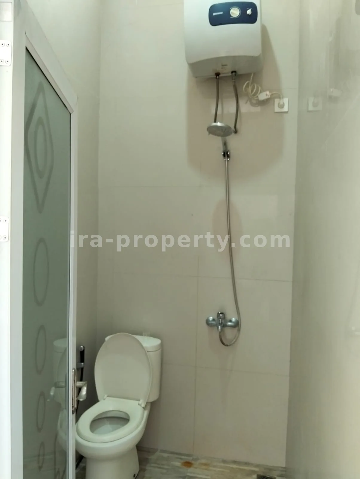 House for Sale in Griya Elen Residential Complex, Mataram - 646 - 3