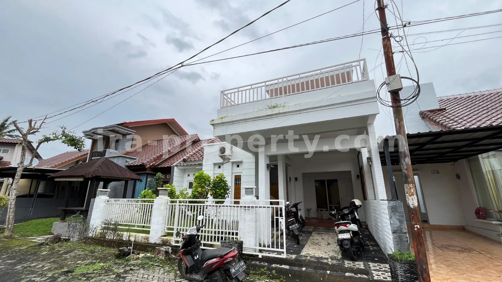 House for Sale in Meninting Complex, Batulayar