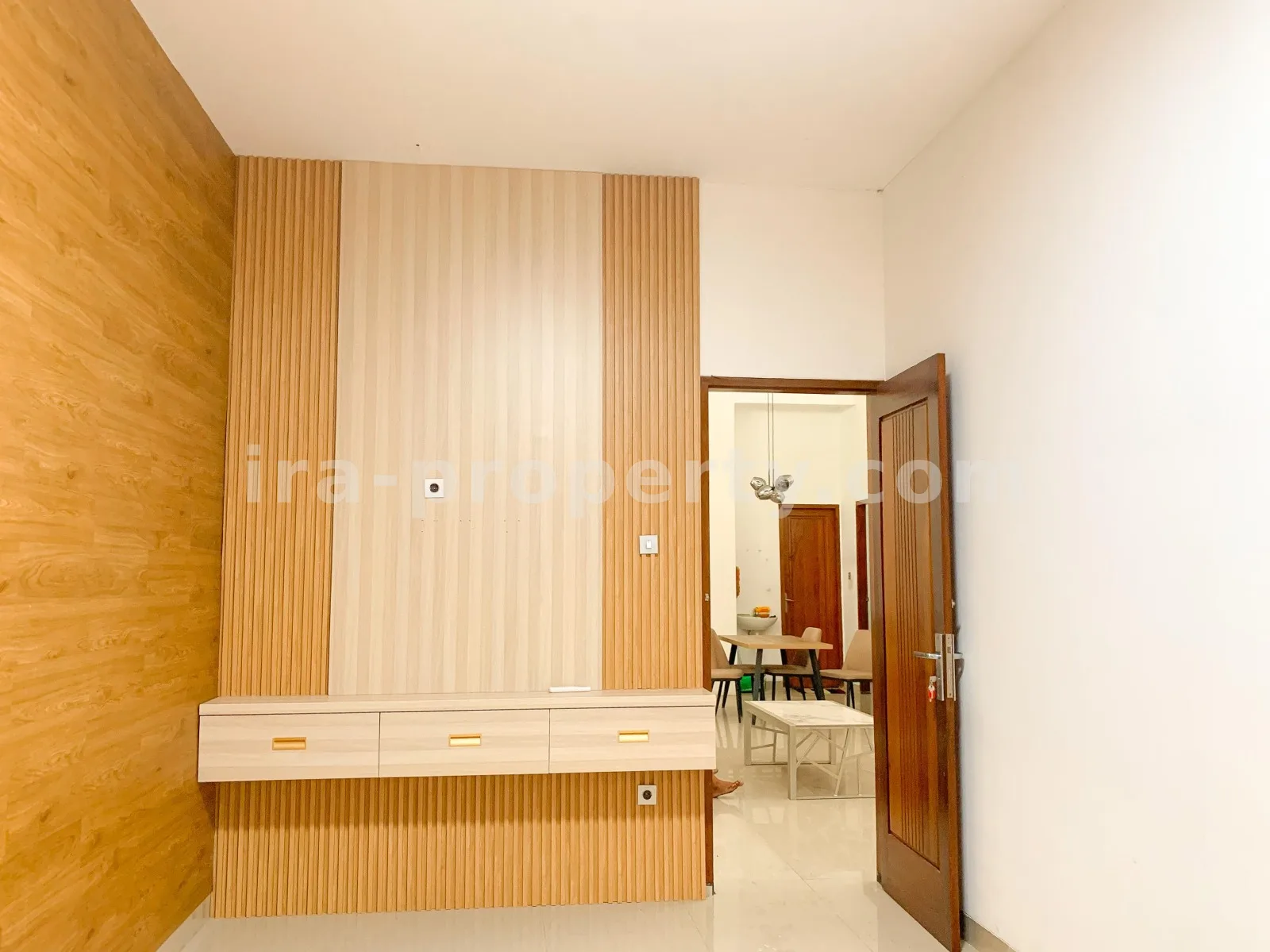 Rumah Mewah Dijual di Kompleks Udayana, Kota Mataram - 656 - 8