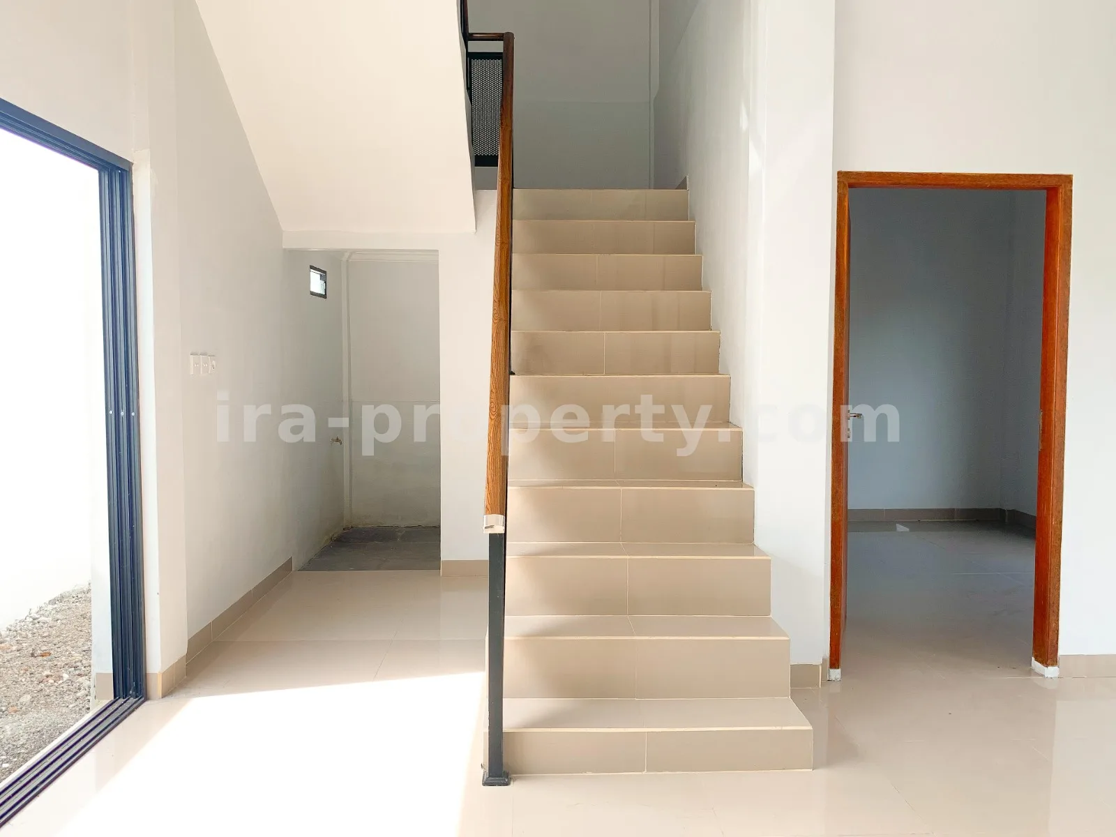 Rumah Baru 2 Lantai Dijual di Tembolak, Mataram - 669 - 5