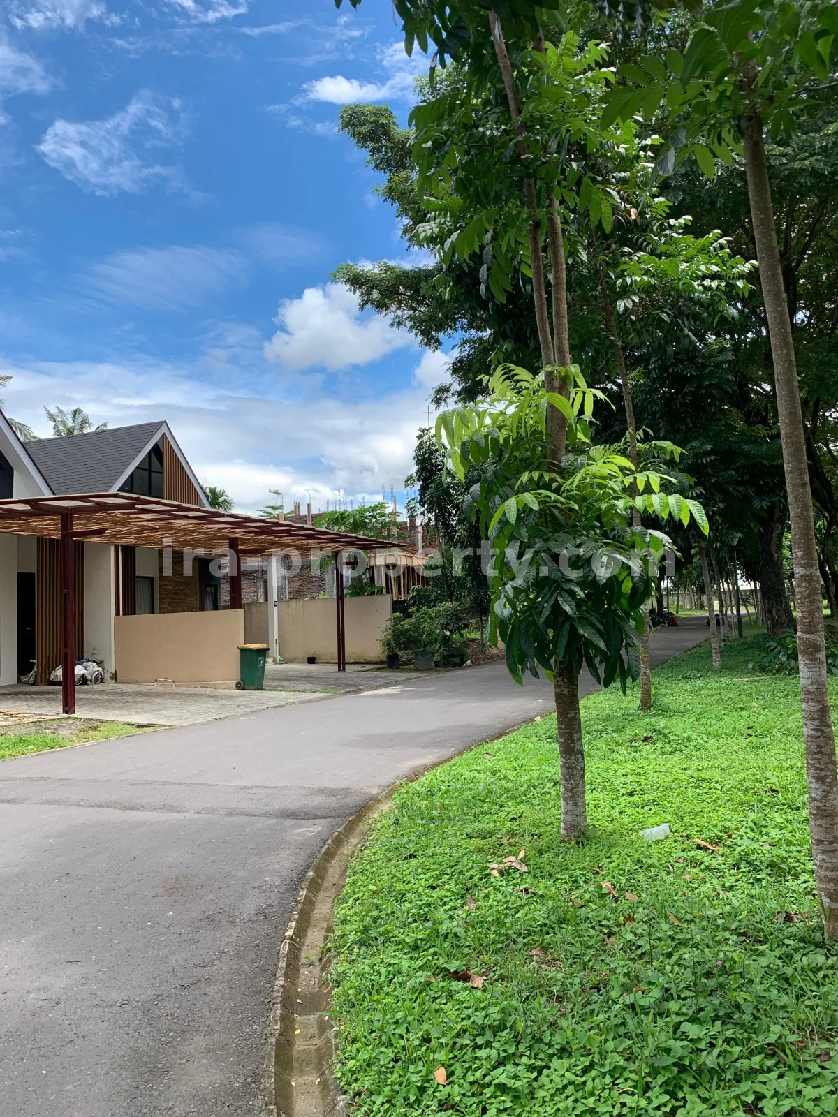 Premium Land Plot for Sale in Mataram - 494 - 2
