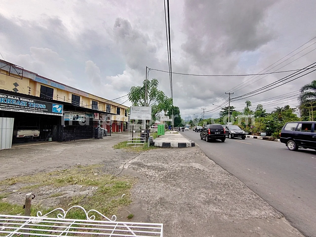 Ruko di Ampenan, Mataram - 162 - 5
