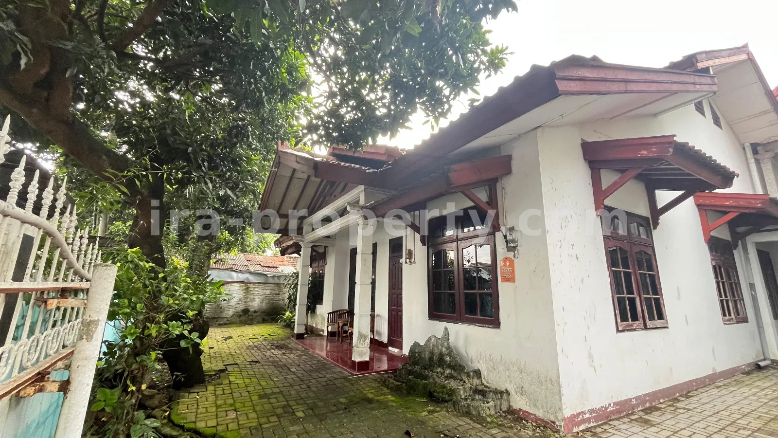 Rumah Luas Dijual di Kekalik dekat Universitas Mataram, Mataram - 672 - 5