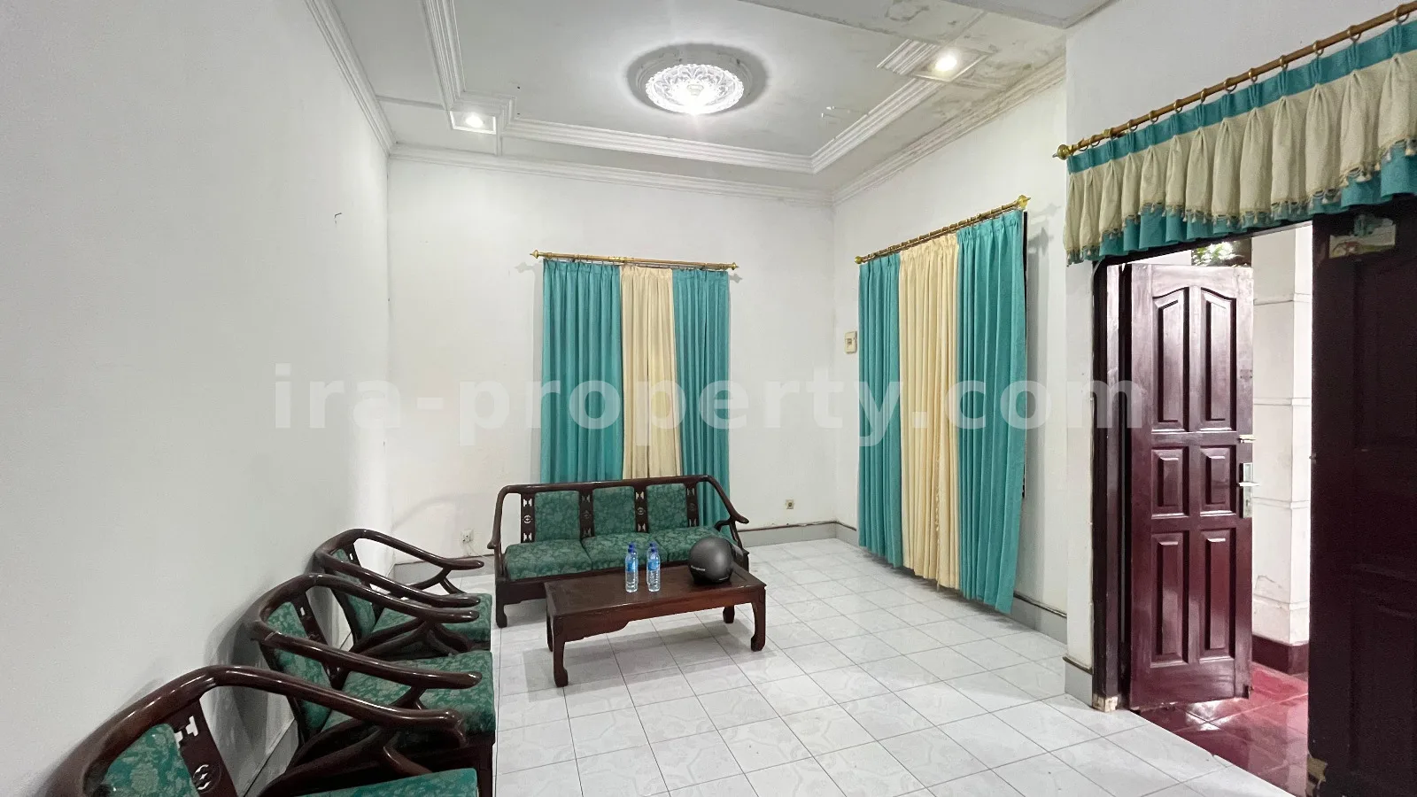 Rumah Luas Dijual di Kekalik dekat Universitas Mataram, Mataram - 672 - 9