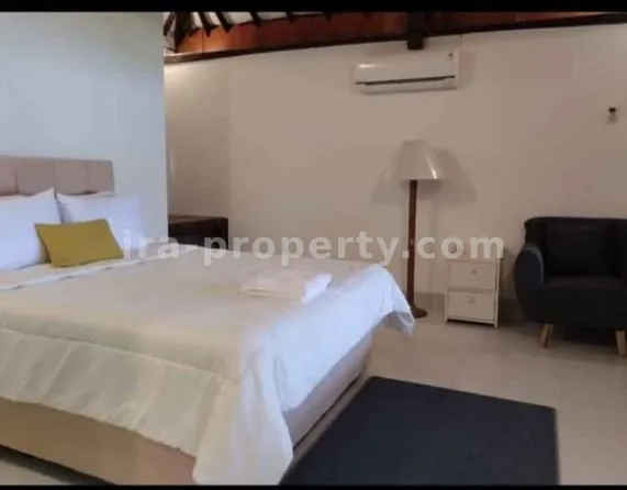 Villa Mewah dengan Kolam Renang Pribadi di Gunung Sari - 275 - 11