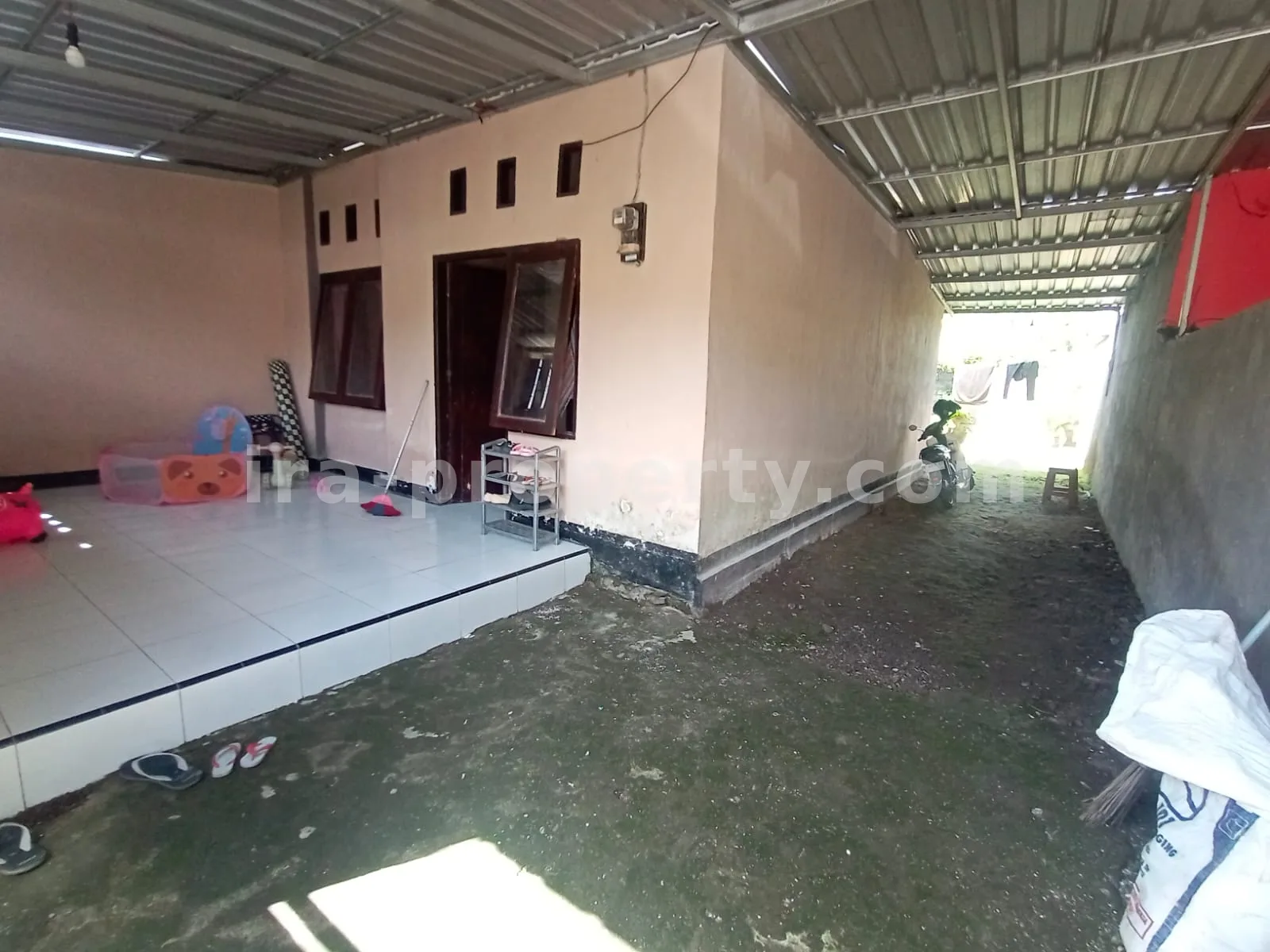 House for Sale in Pemda Gerung Complex, West Lombok - 682 - 1