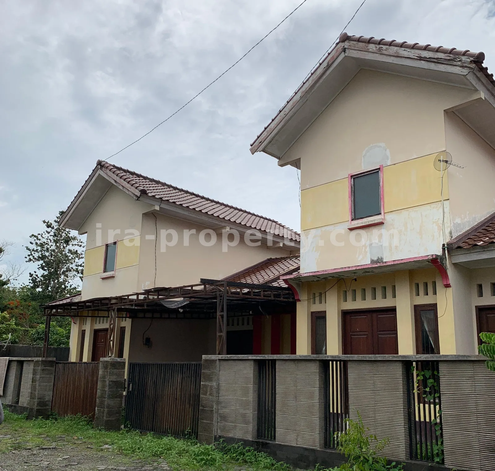 Houses for Sale in Griya Ellen Complex, Jl. Adi Sucipto, Mataram