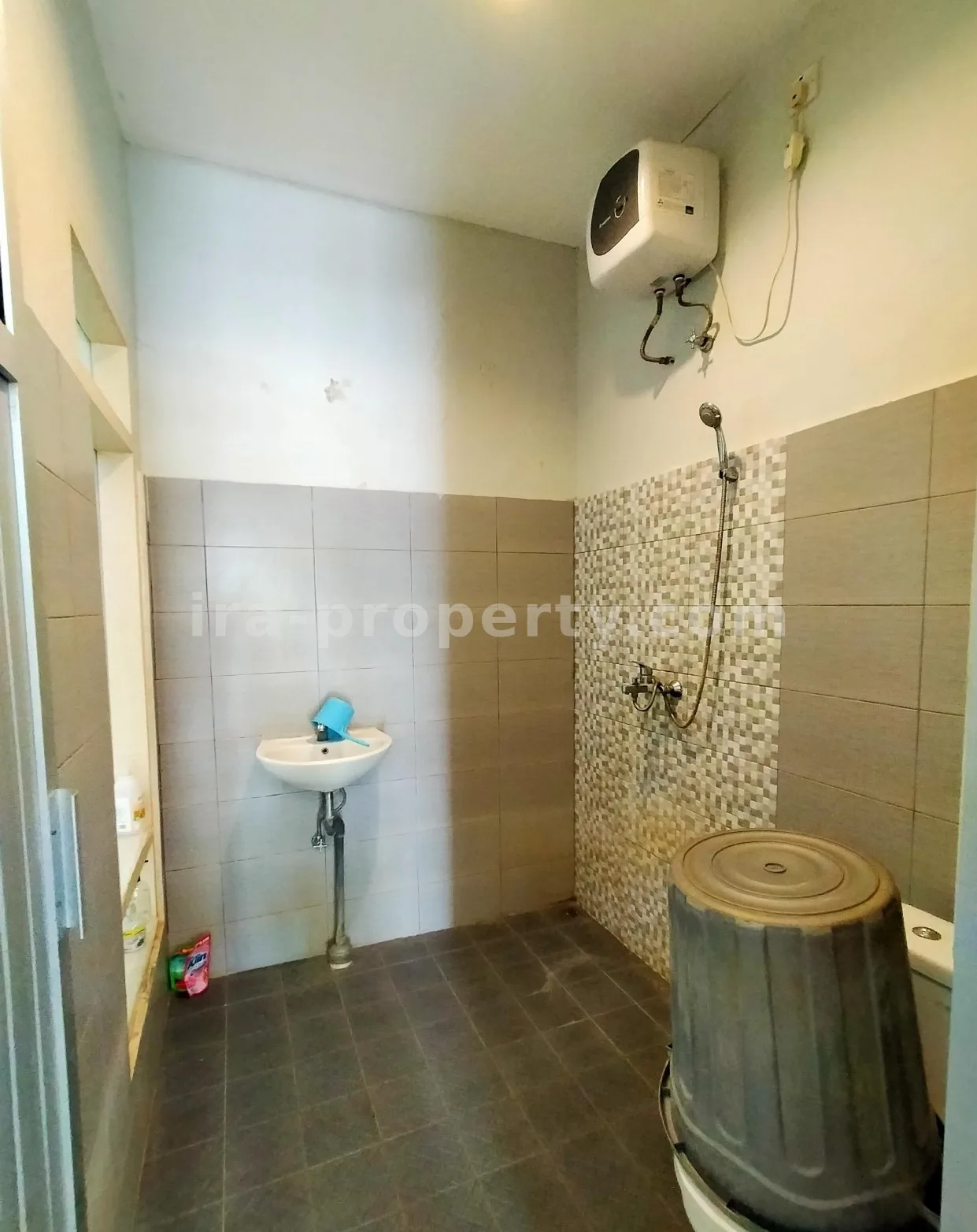 Rumah Modern Dijual di Pepabri, Mataram - 680 - 20