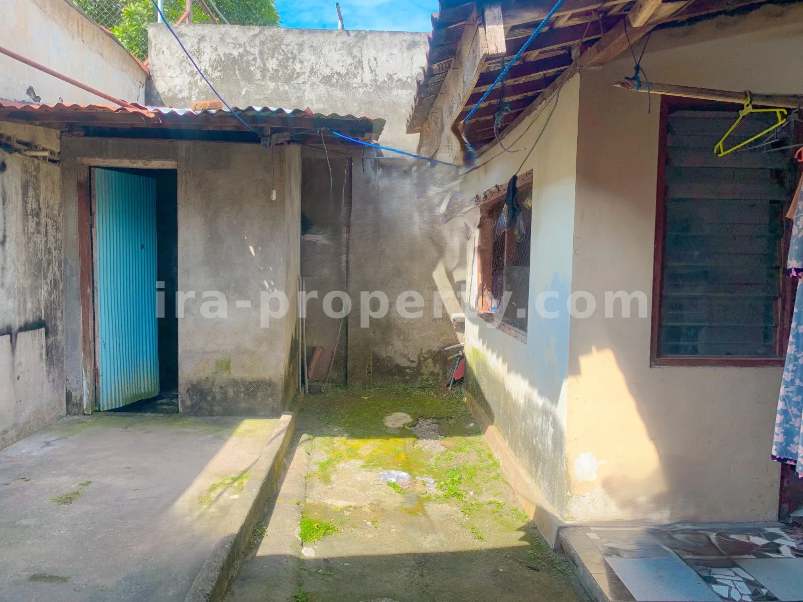 Rumah Dijual di Karang Bedil, Mataram - 696 - 2