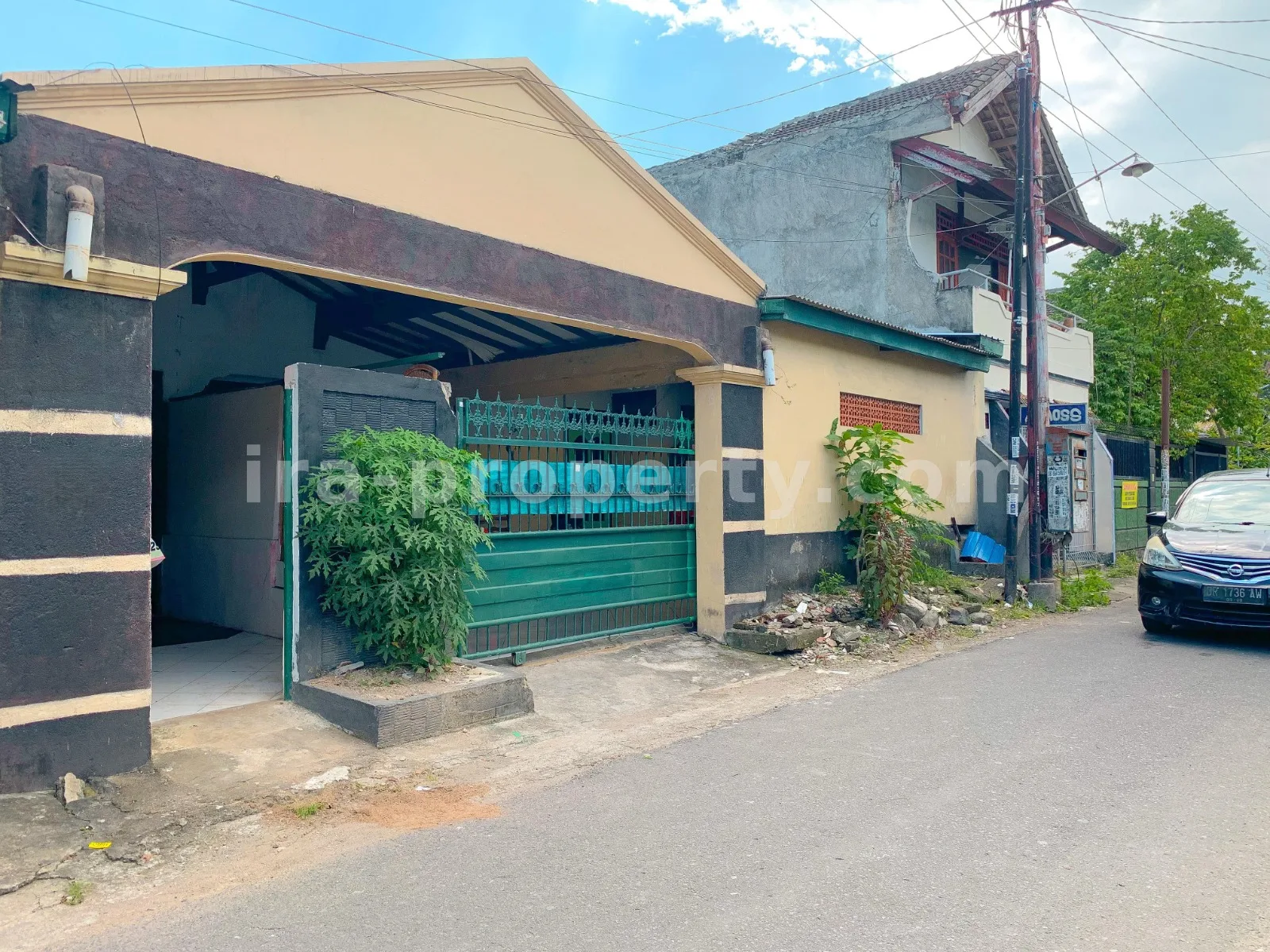Rumah dengan Kamar Kos Dekat Universitas Mataram - 694 - 3