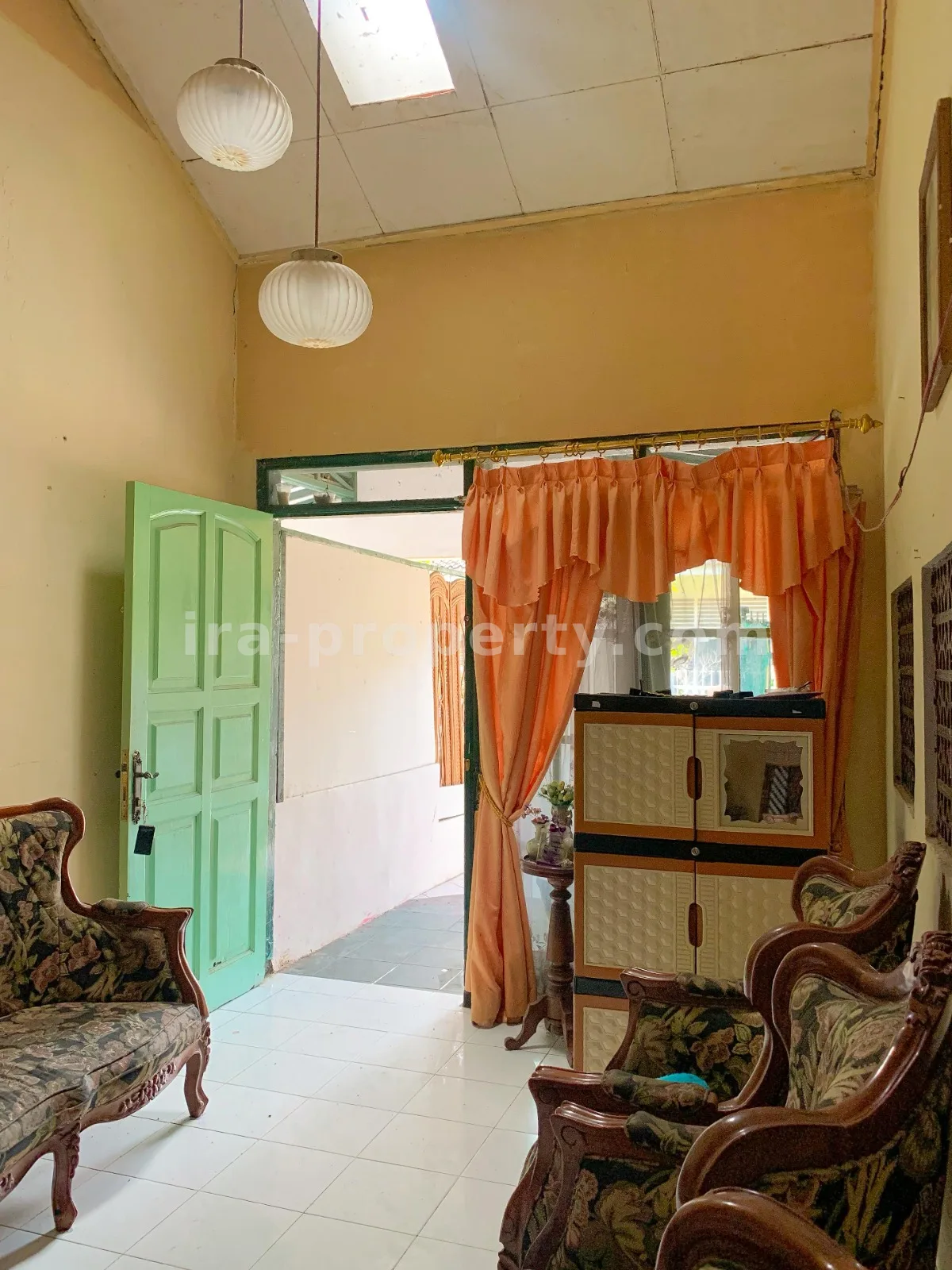 Rumah dengan Kamar Kos Dekat Universitas Mataram - 694 - 9