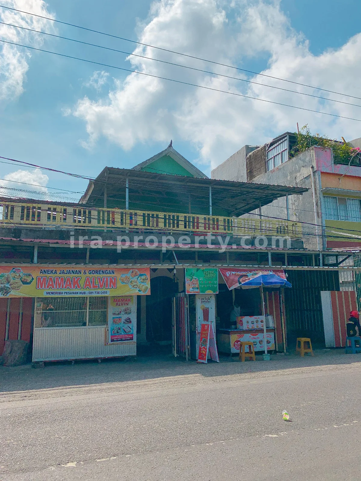 Rumah Pinggir Jalan Dijual di Mataram - 695 - 1