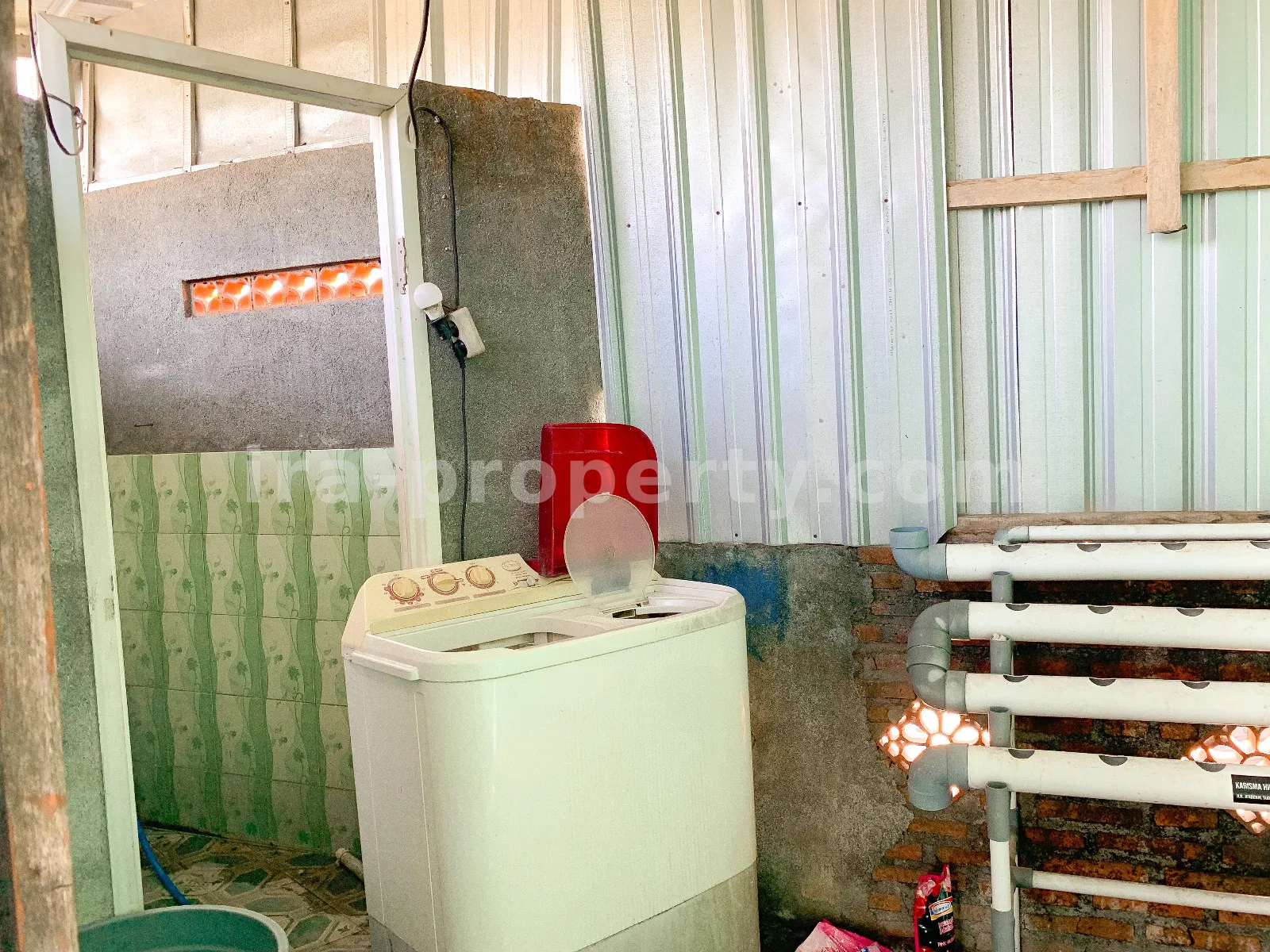 Rumah Pinggir Jalan Dijual di Mataram - 695 - 10