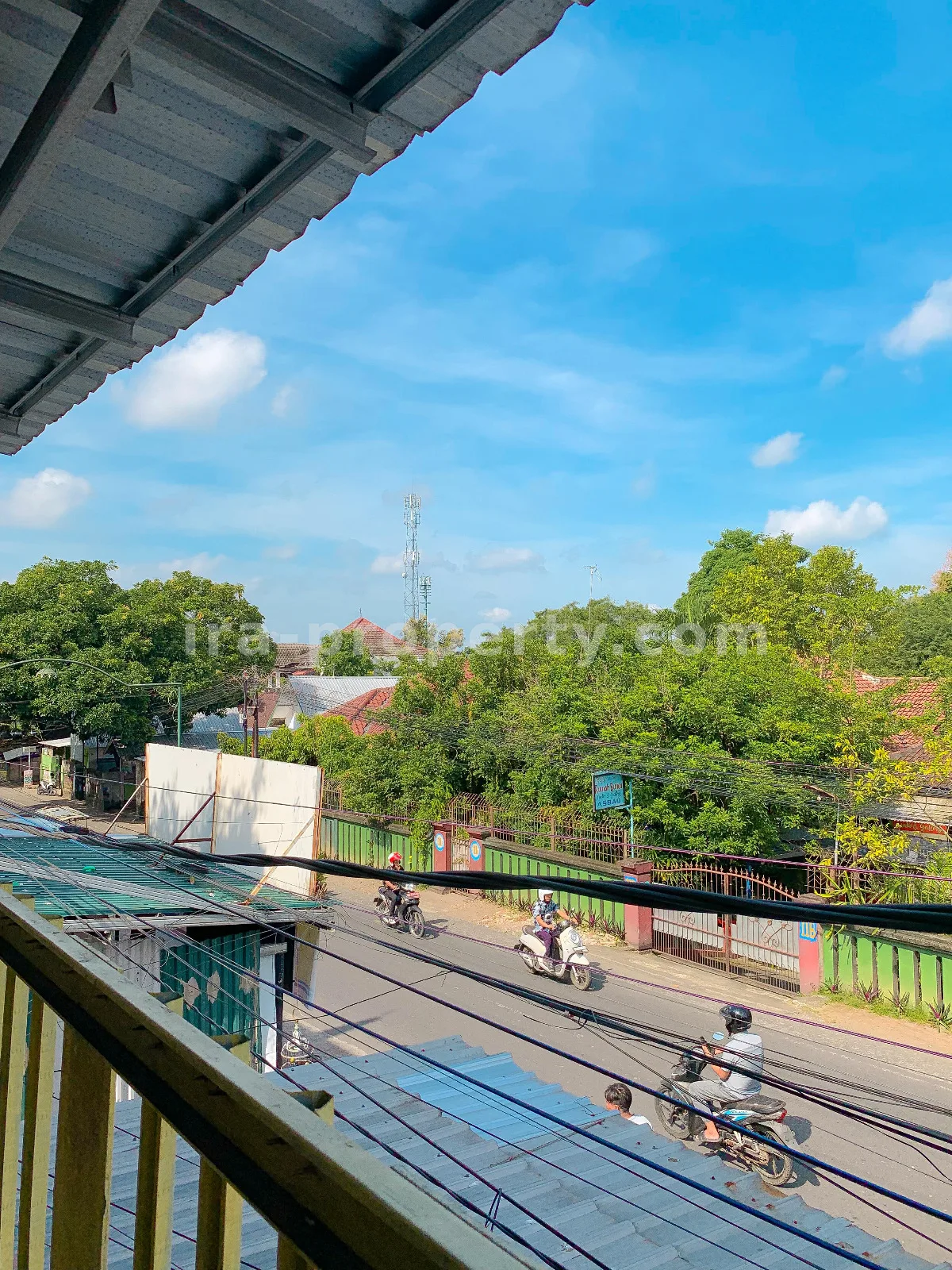 Rumah Pinggir Jalan Dijual di Mataram - 695 - 16
