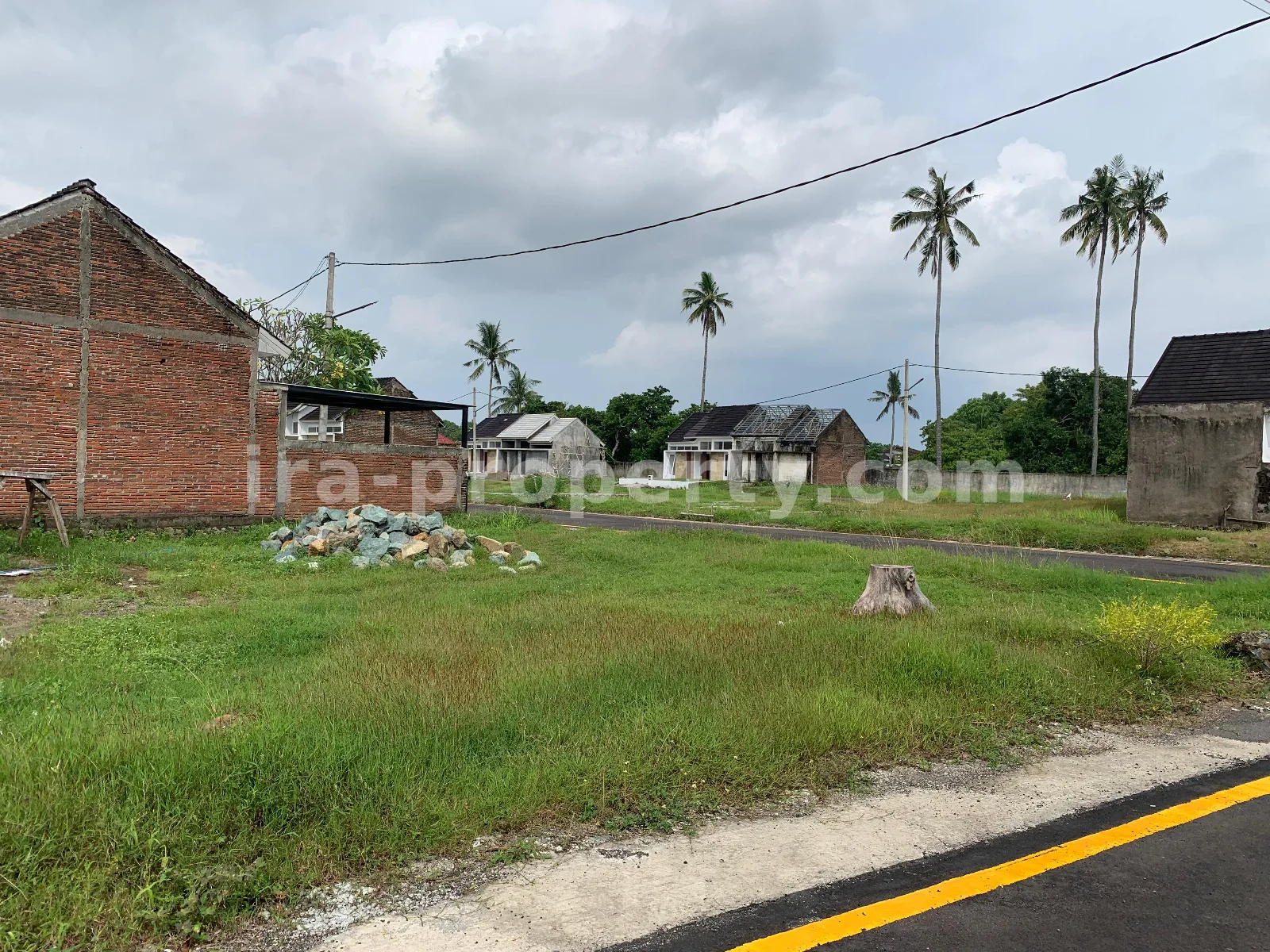 Tanah Dijual di Batulayar, Lombok Barat - 501-2 - 1