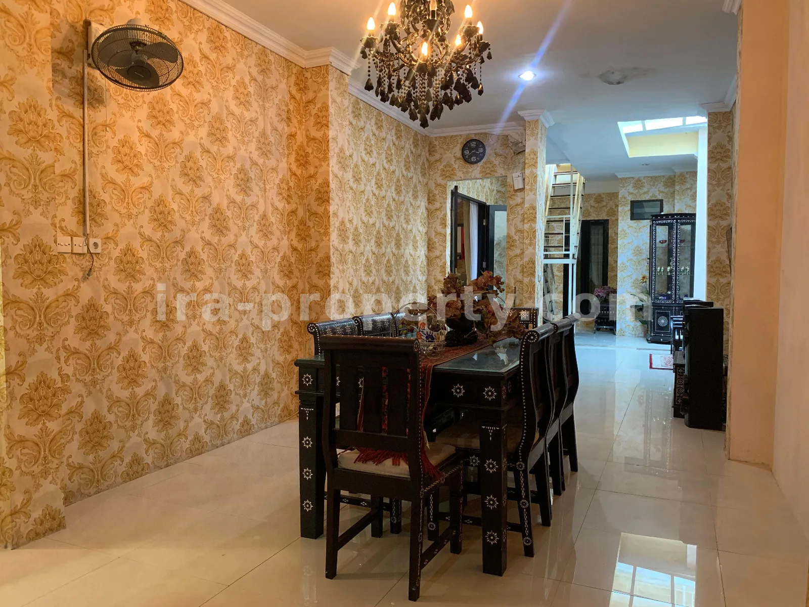 Rumah Luas di Graha Permata Kota, Selagalas - 697 - 3