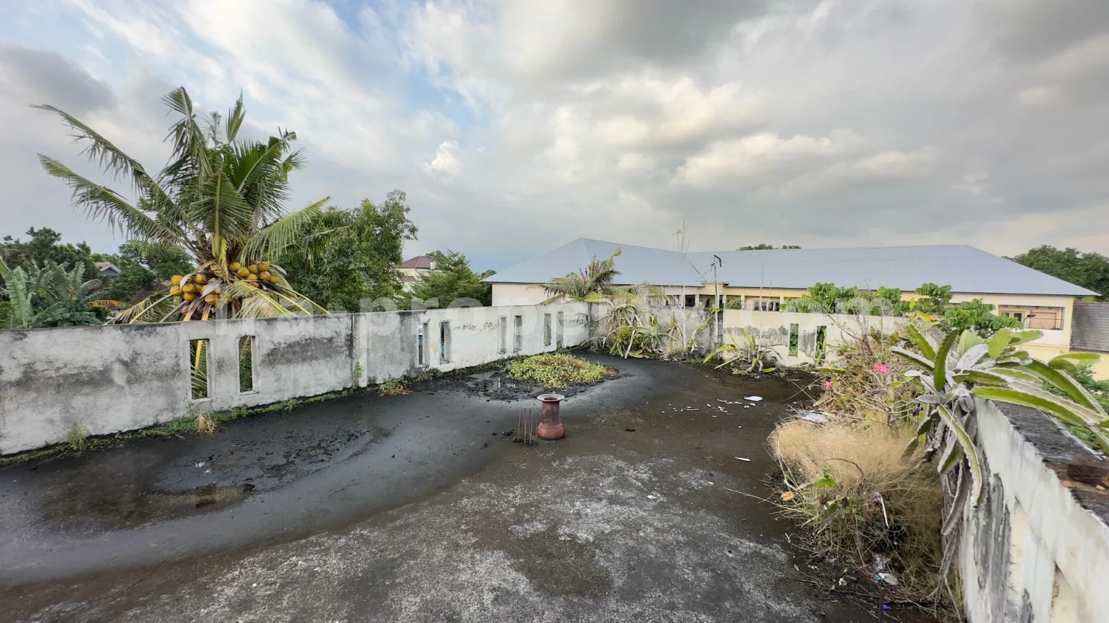Affordable & Spacious 3-Storey House in Central Mataram - 712 - 4