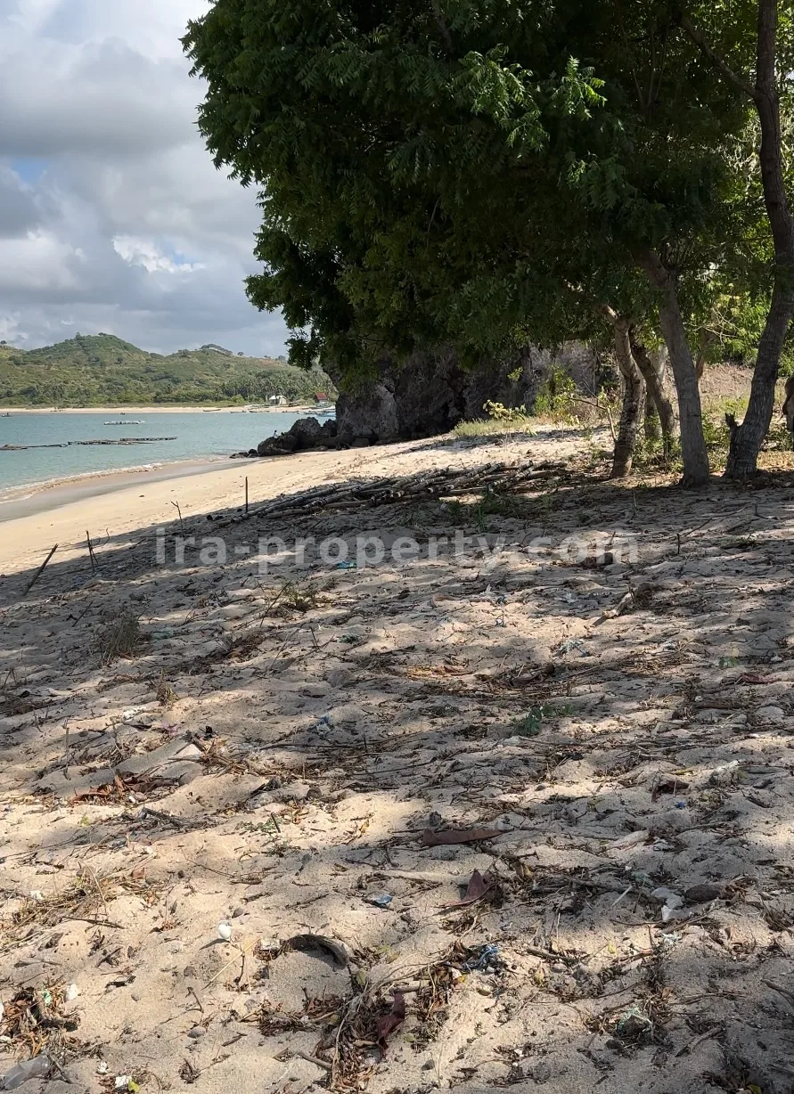 Beachfront Land for Sale in Bumbang – Near Kuta Mandalika - 507 - 2