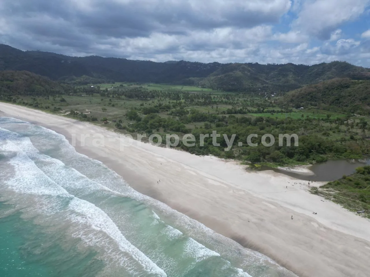 Tanah Pantai Depan untuk Dijual di Selong Belanak – Dekat Kuta Mandalika - 513 - 4