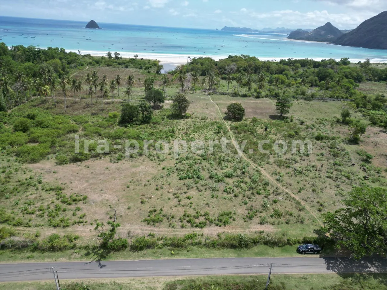 Beachfront Land for Sale in Selong Belanak – Near Kuta Mandalika - 514 - 2