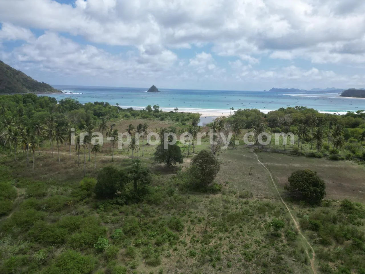 Beachfront Land for Sale in Selong Belanak – Near Kuta Mandalika - 514 - 5
