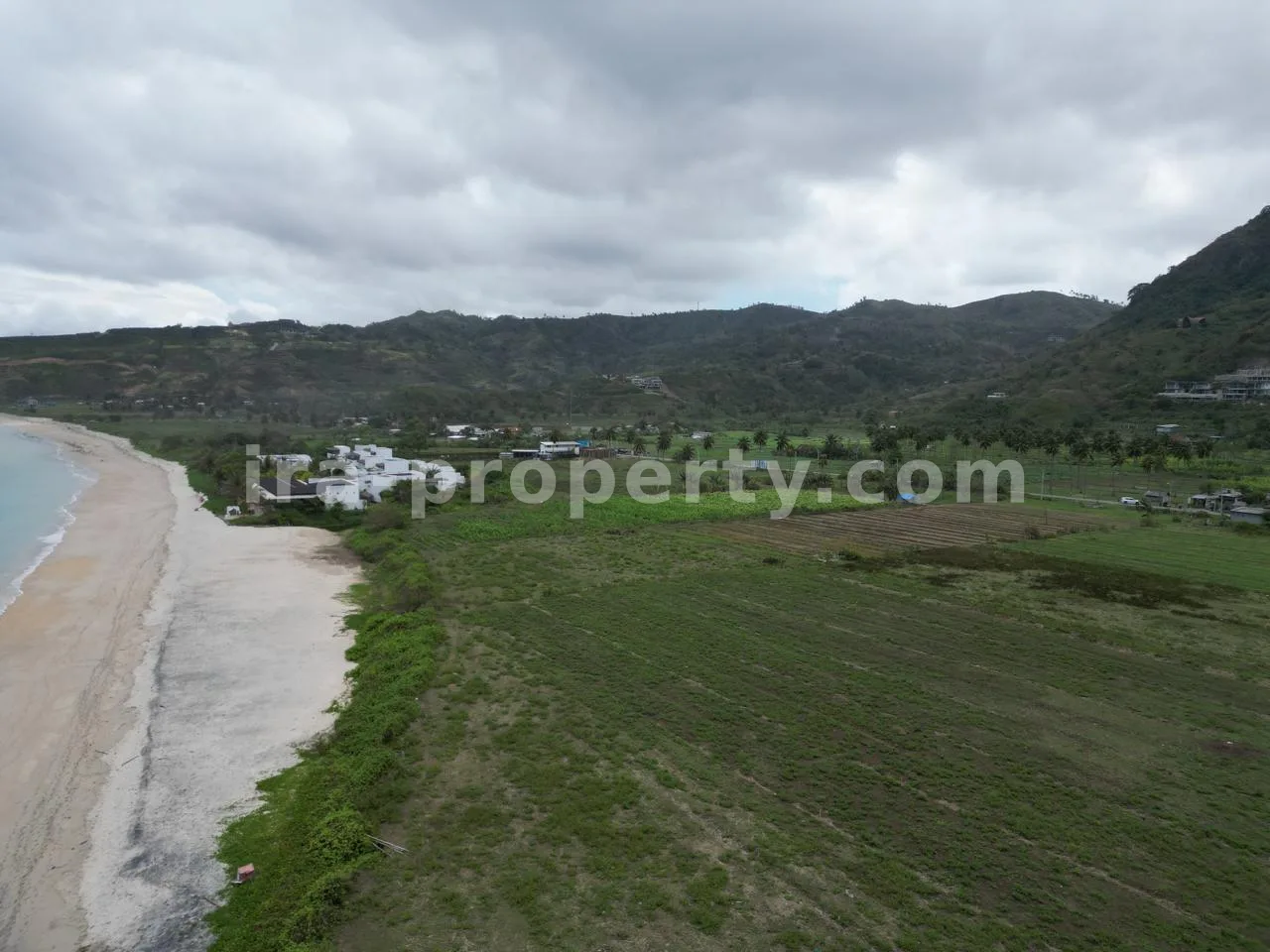 Beachfront Land for Sale in Torok Aik Belek – Near Kuta Mandalika - 512 - 12