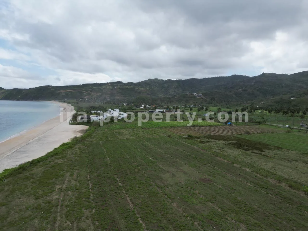 Beachfront Land for Sale in Torok Aik Belek – Near Kuta Mandalika - 512 - 14