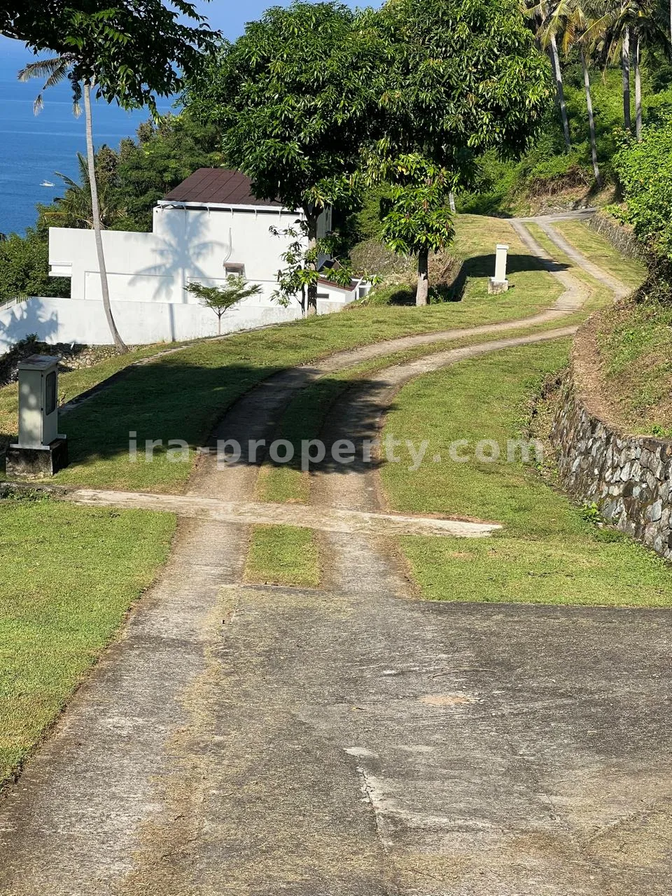 Tanah Premium Pemandangan Laut Utama untuk Dijual di Senggigi Pusat, Lombok Barat - 388 - 8
