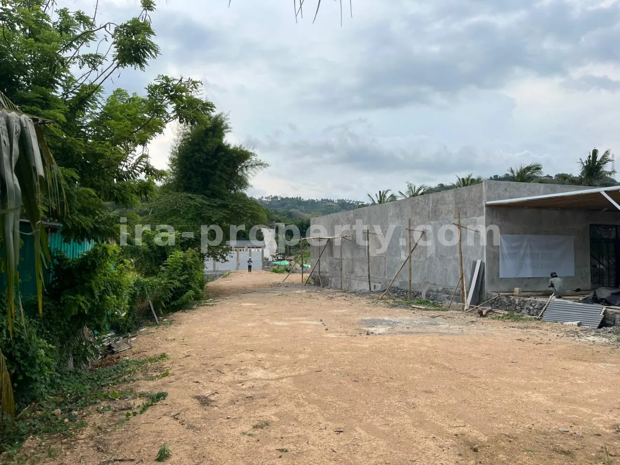 Tanah Strategis Pinggir Jalan Utama di Kuta Mandalika - 520-2 - 4