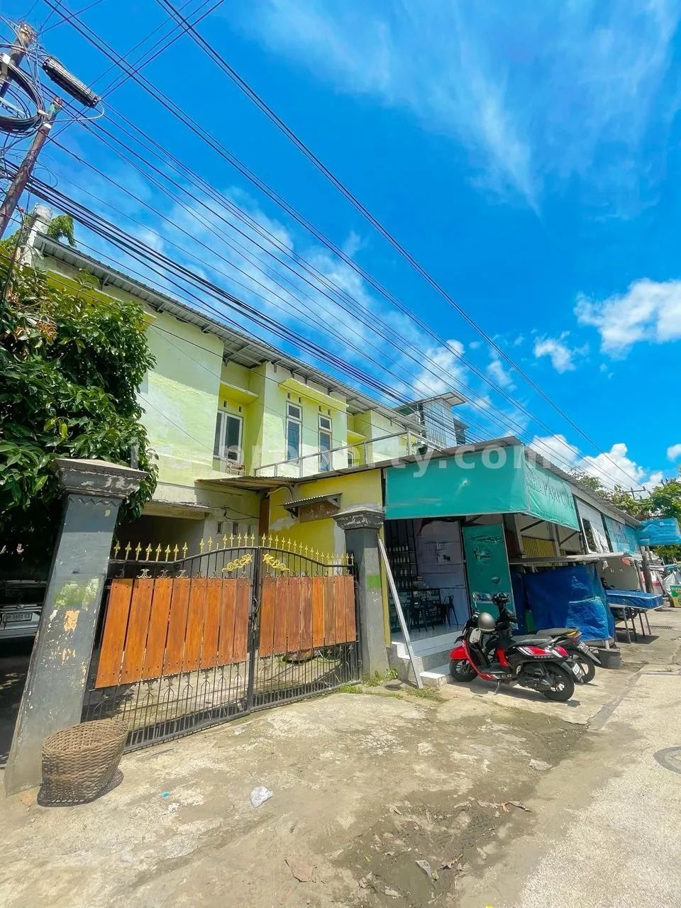 Kompleks Rumah dan Ruko Dijual di Jalan Panjitilar, Mataram - 731 - 13
