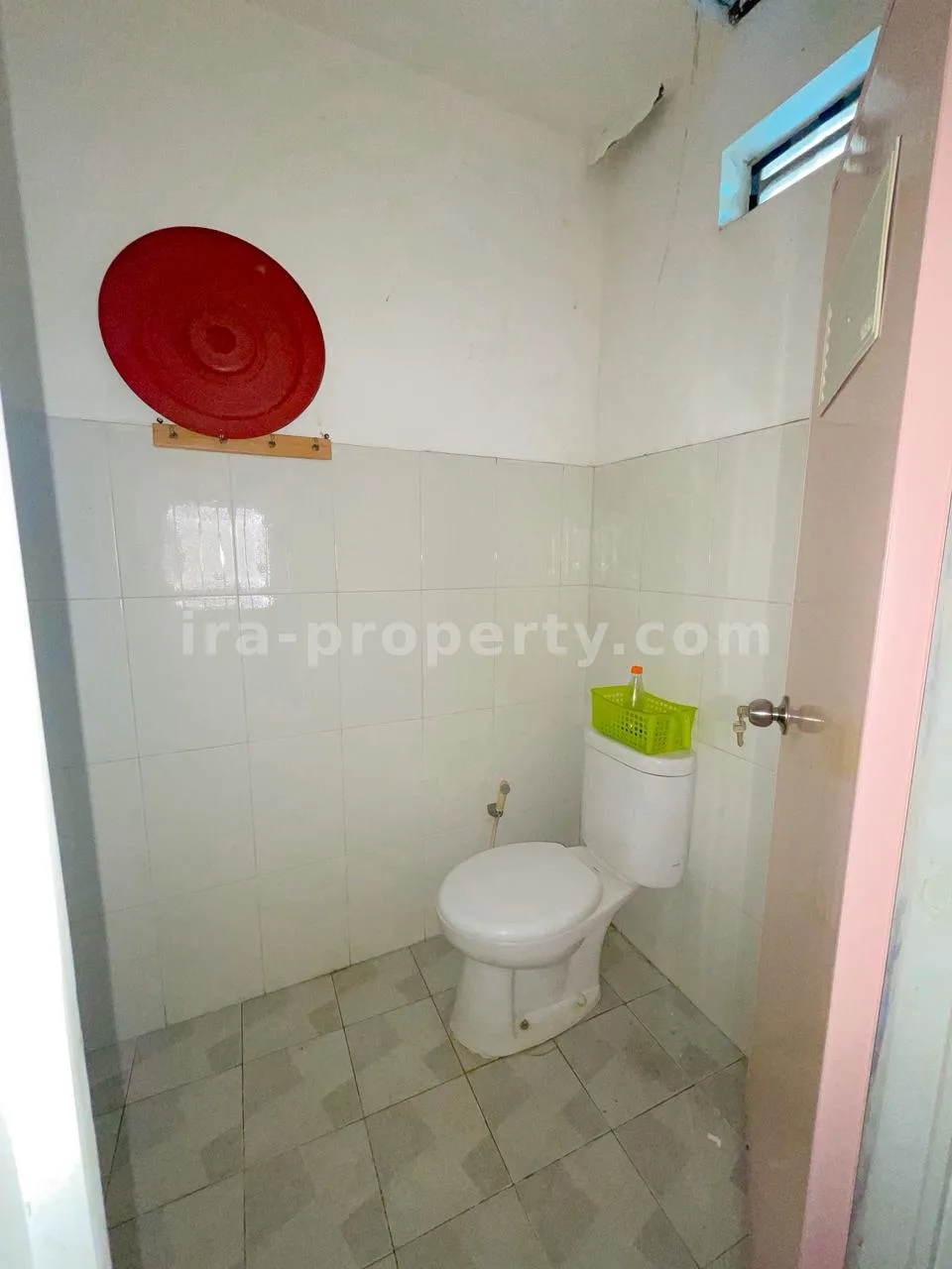 Rumah Dijual di Kompleks Royal Residential, Lingkar, Mataram - 734 - 2