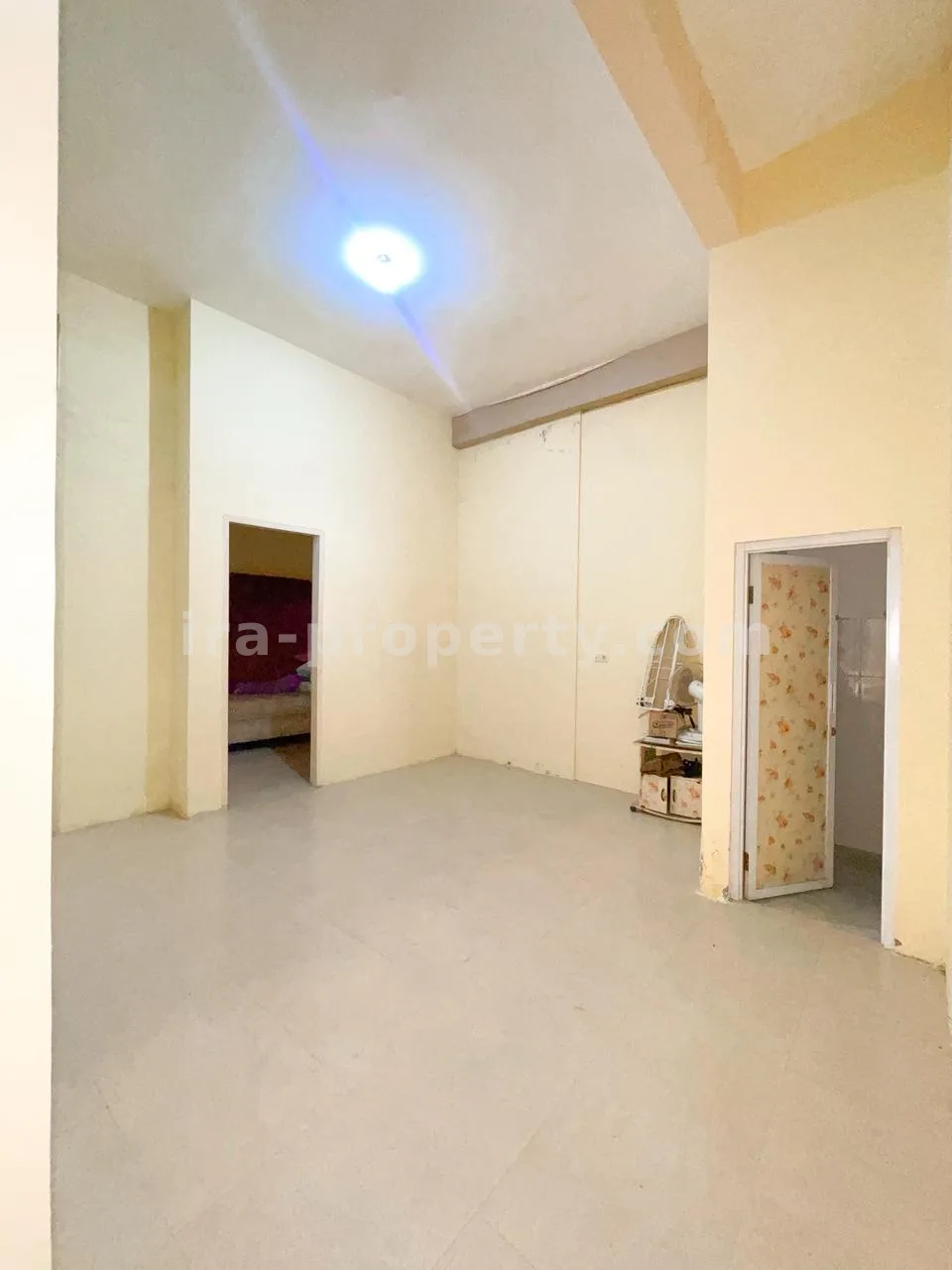 Rumah Dijual di Kompleks Royal Residential, Lingkar, Mataram - 734 - 8