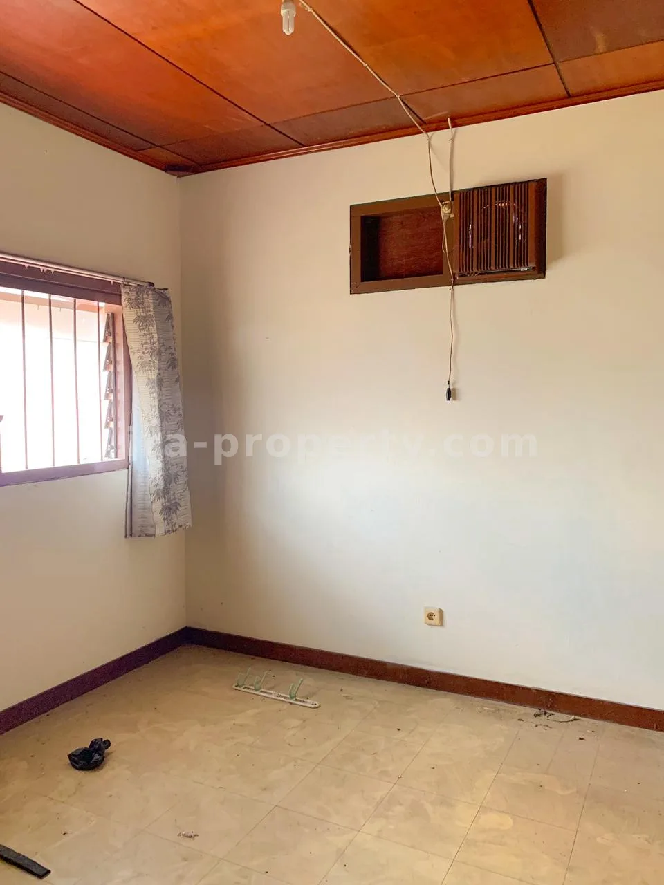 Rumah Dua Lantai Dijual di Pagutan, Dekat RS Biomedika - 730 - 8