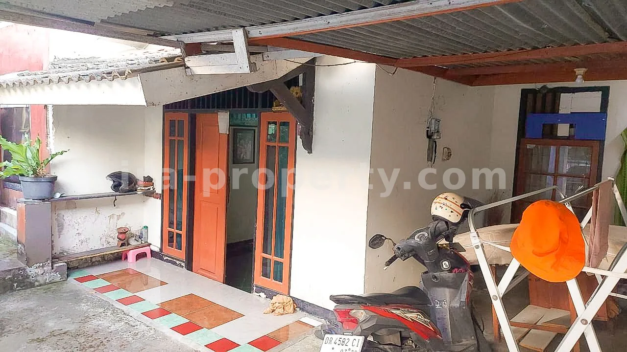 Rumah Dijual di Kompleks Perumahan Pagutan Permai, Mataram - 741 - 3
