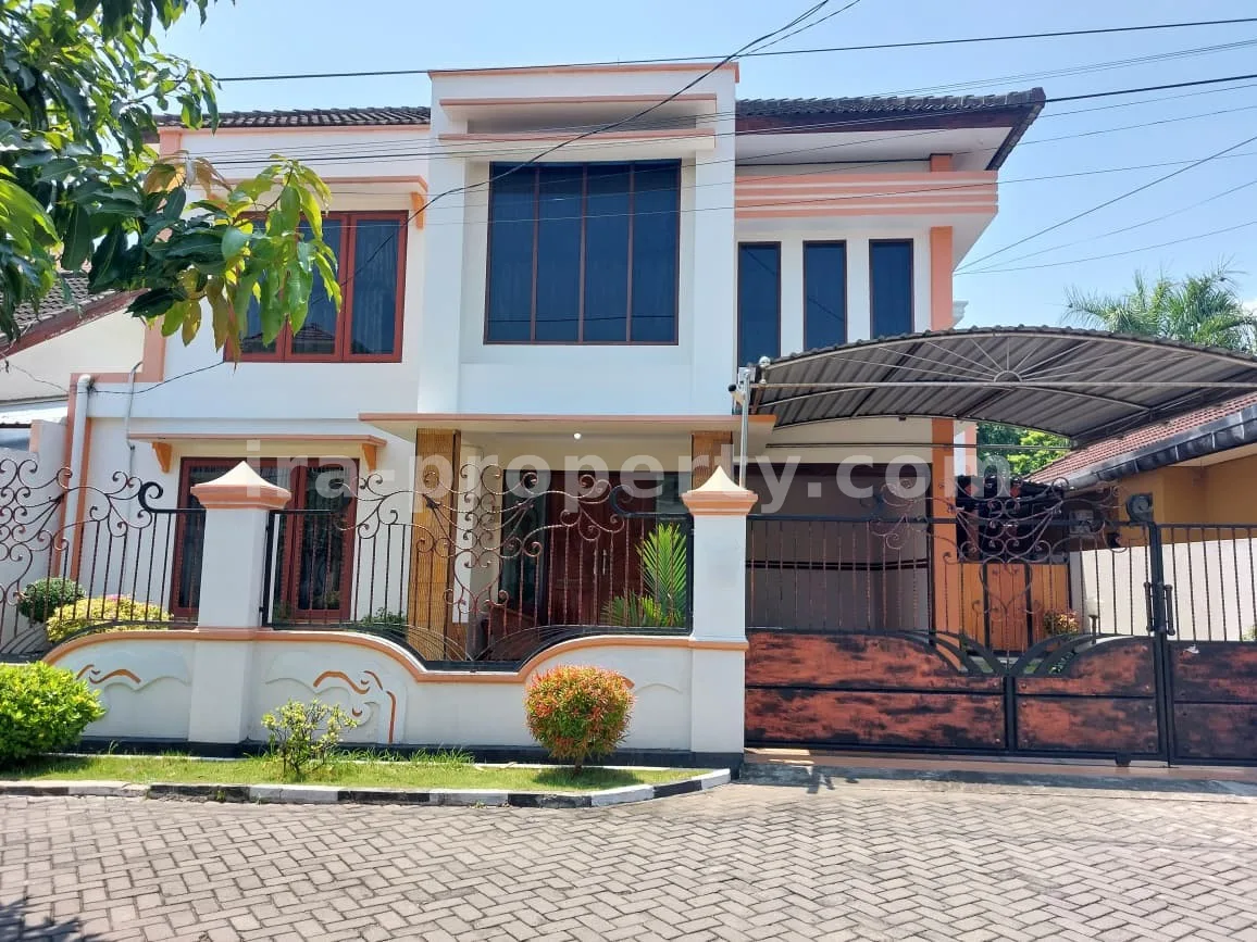 Rumah Mewah Dijual di Kompleks Panji Tilar, Mataram
