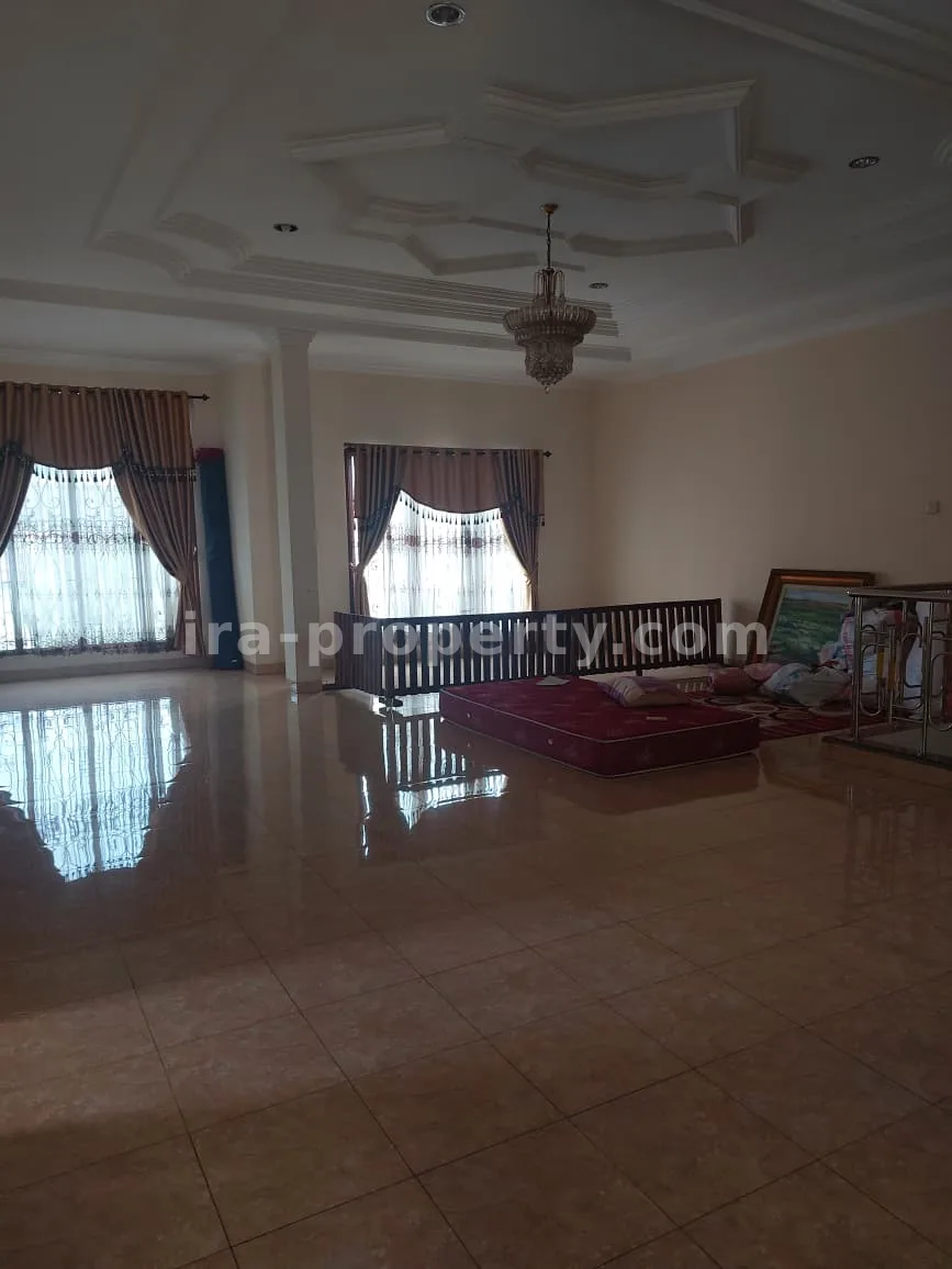 Rumah Mewah Dijual di Kompleks Panji Tilar, Mataram - 475 - 12