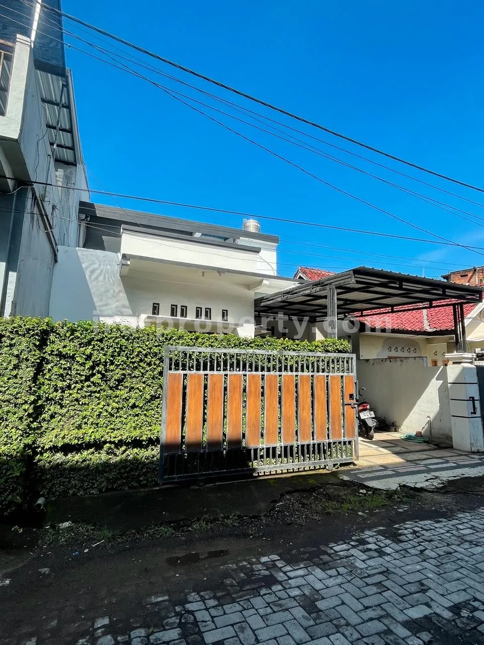 Rumah Dua Lantai Dijual di Kekalik, Mataram - 740 - 1