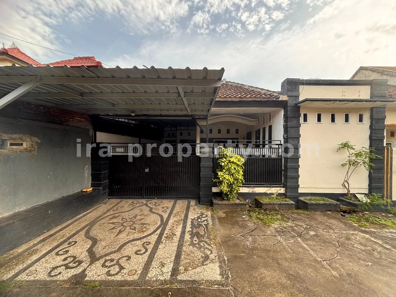 Rumah Dijual di Kekalik, Dekat Jalan Panjitilar – Mataram - 747 - 1