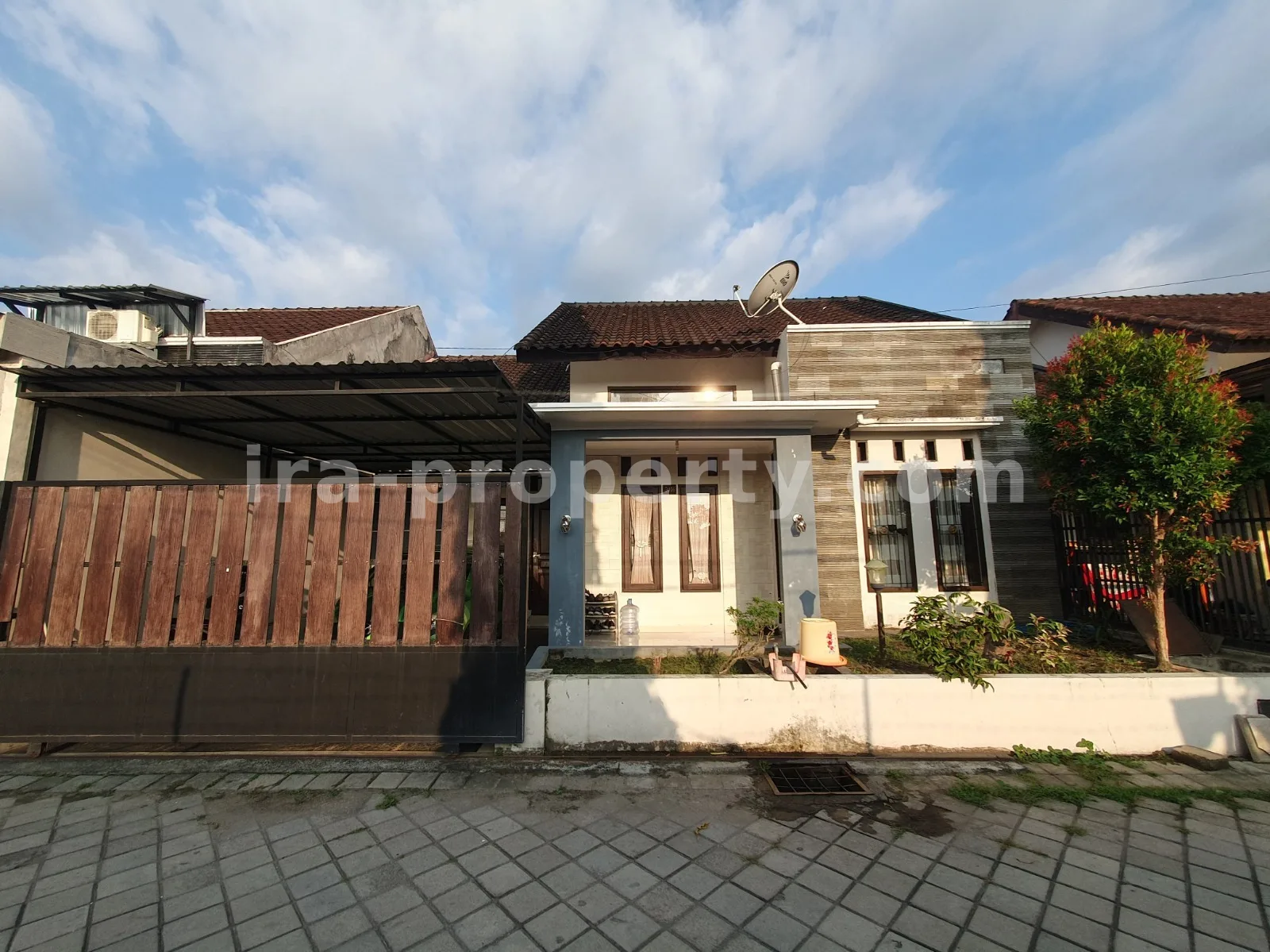 House for Sale in Udayana Complex – Central Mataram - 1005 - 13