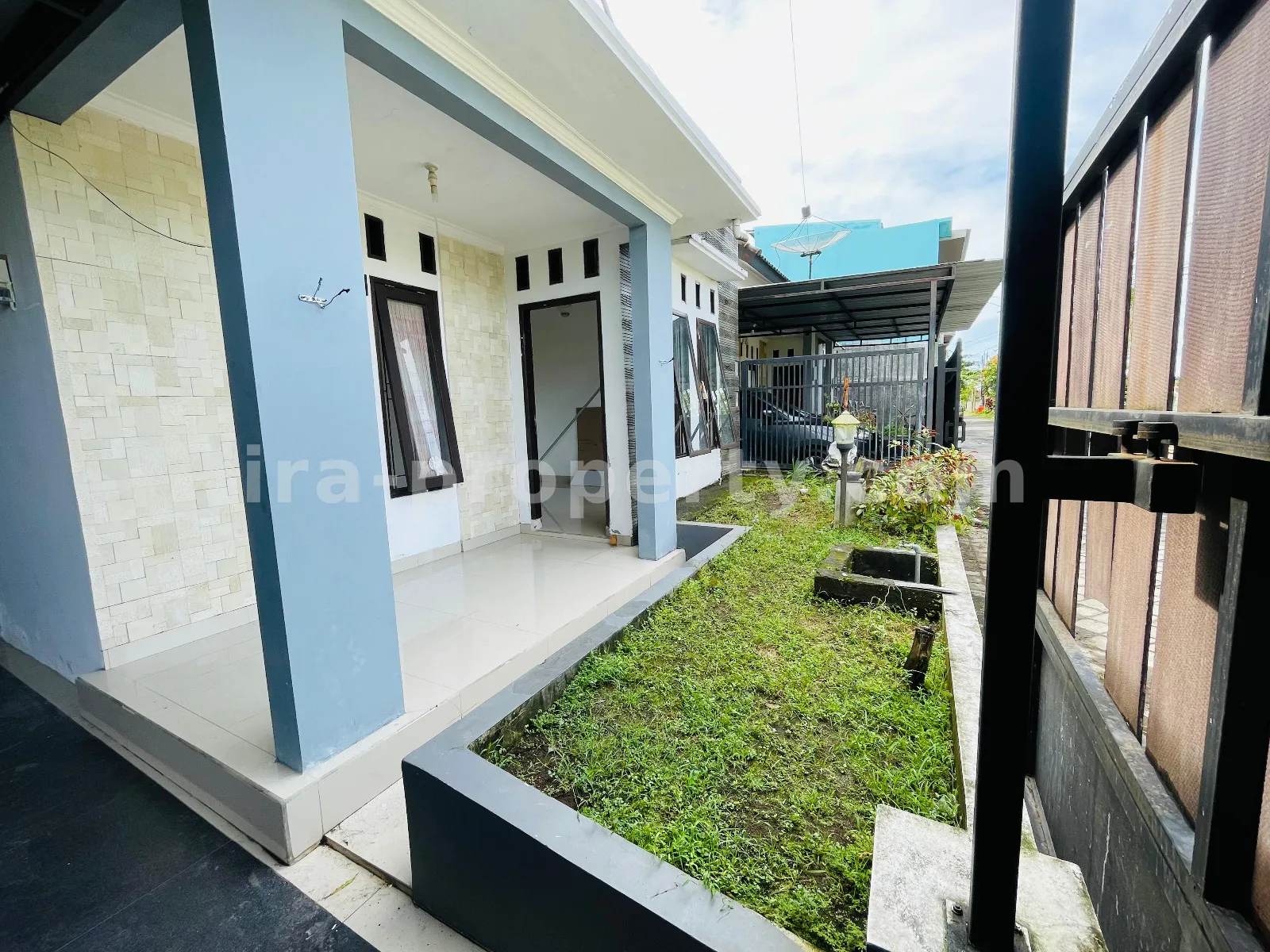 House for Sale in Udayana Complex – Central Mataram - 1005 - 2
