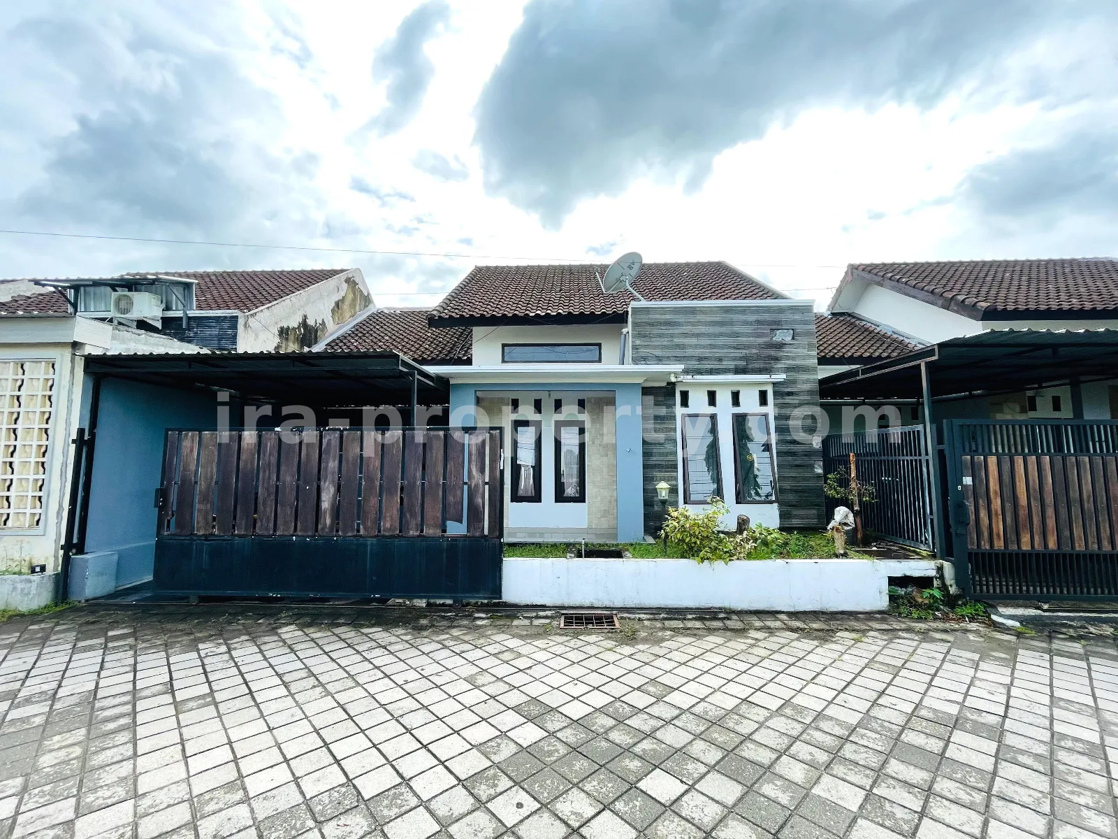 House for Sale in Udayana Complex – Central Mataram - 1005 - 4