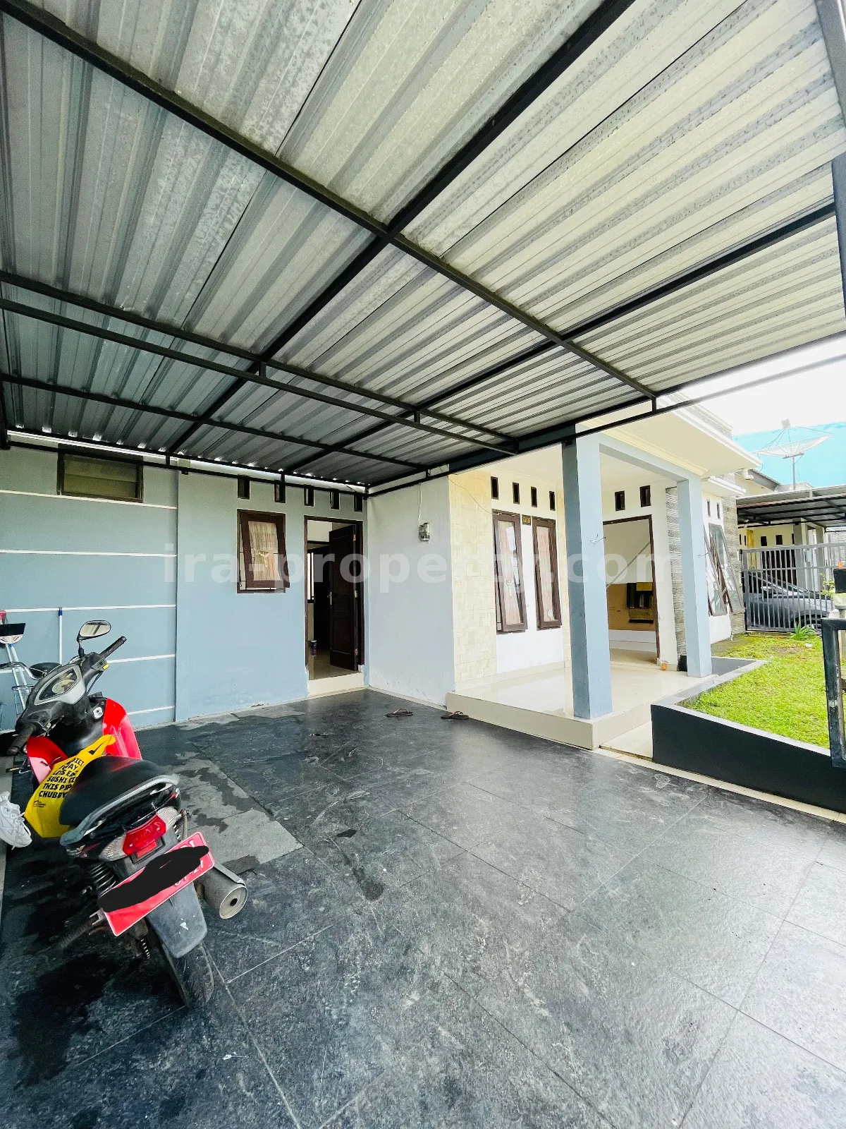 House for Sale in Udayana Complex – Central Mataram - 1005 - 9