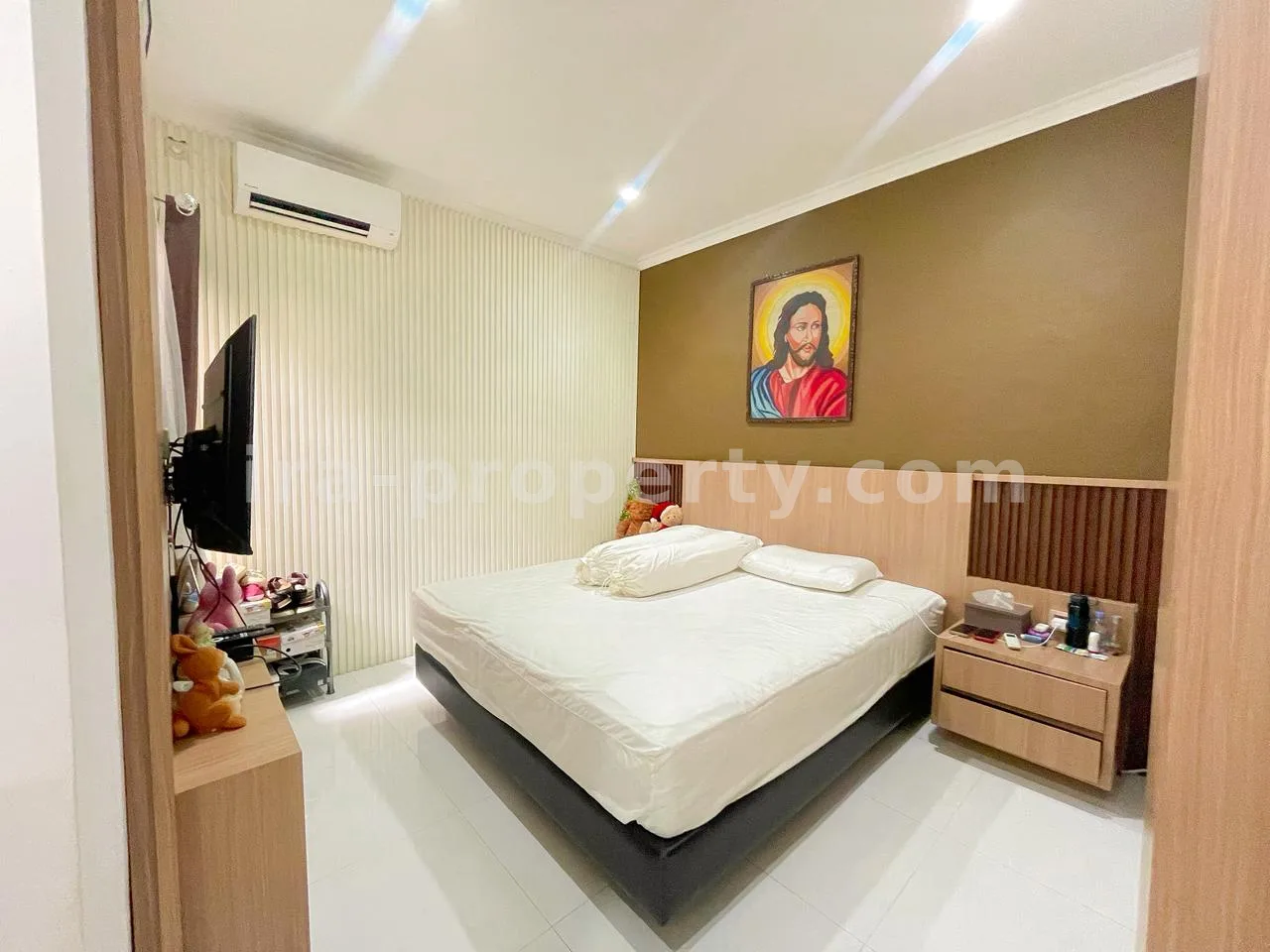 Rumah Minimalis Modern di Griya Pesona Alam, Sayang-Sayang - 1004 - 3