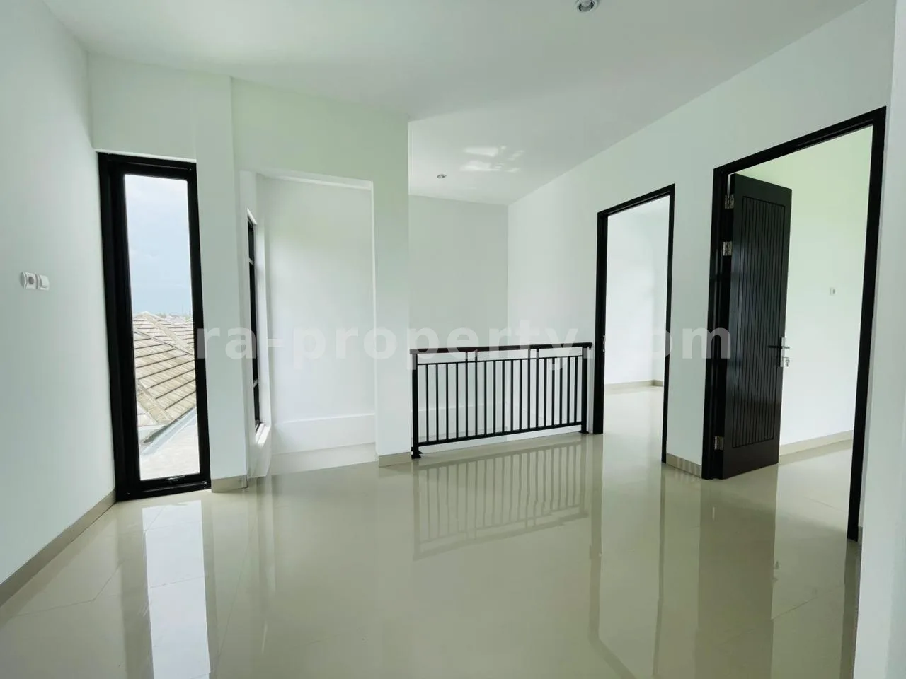 Rumah Minimalis Modern di Mataram - 1006 - 5
