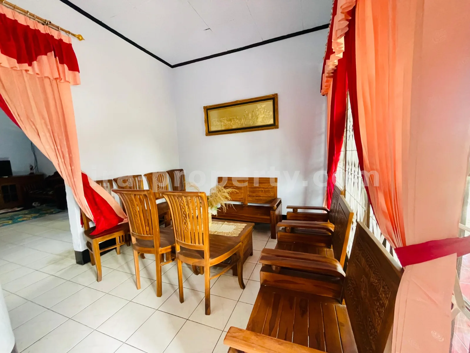 House with Spacious Yard in Pepabri Complex Pagesangan, Mataram - 1009 - 2