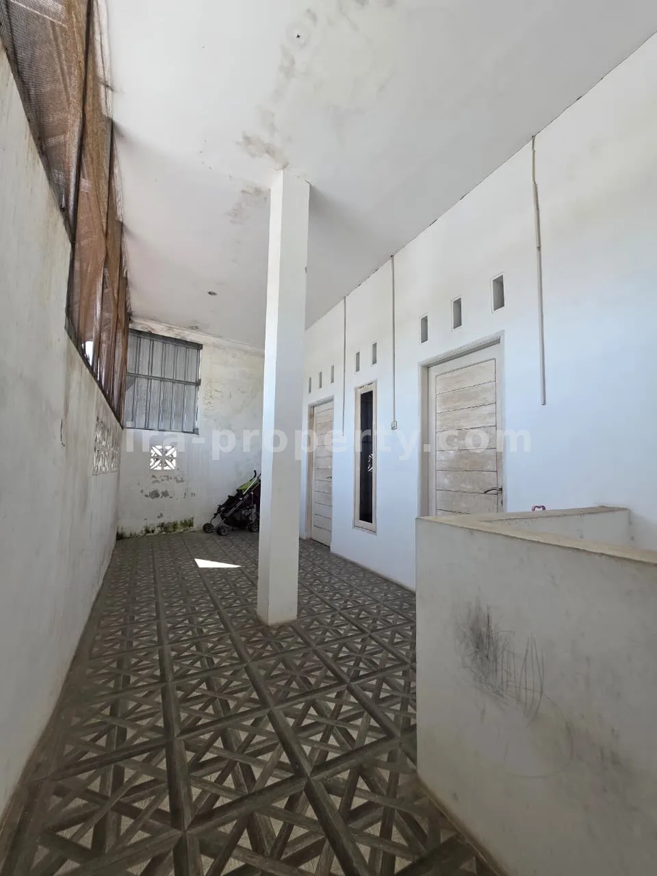 Ruko dan Rumah Dijual di Jalan Utama Ampenan, Mataram - 1010 - 16